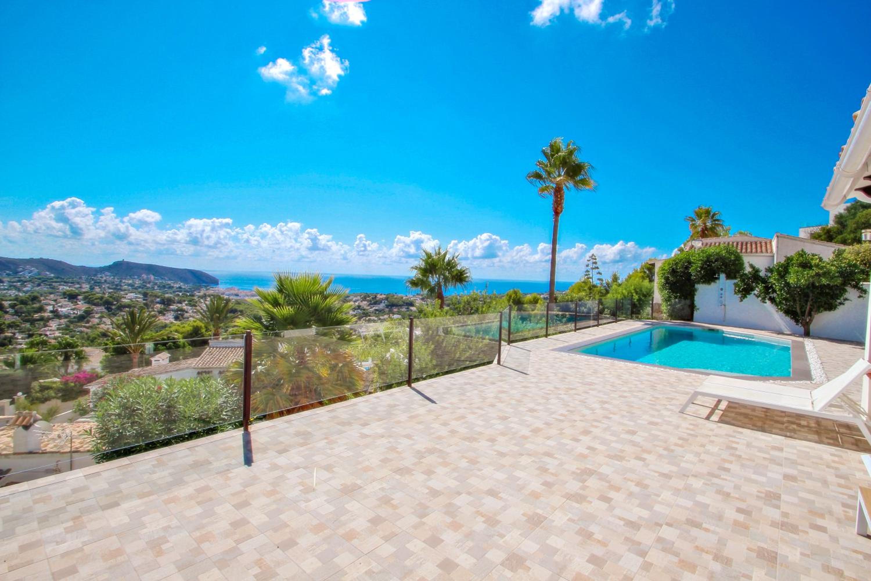 Villa photo 3