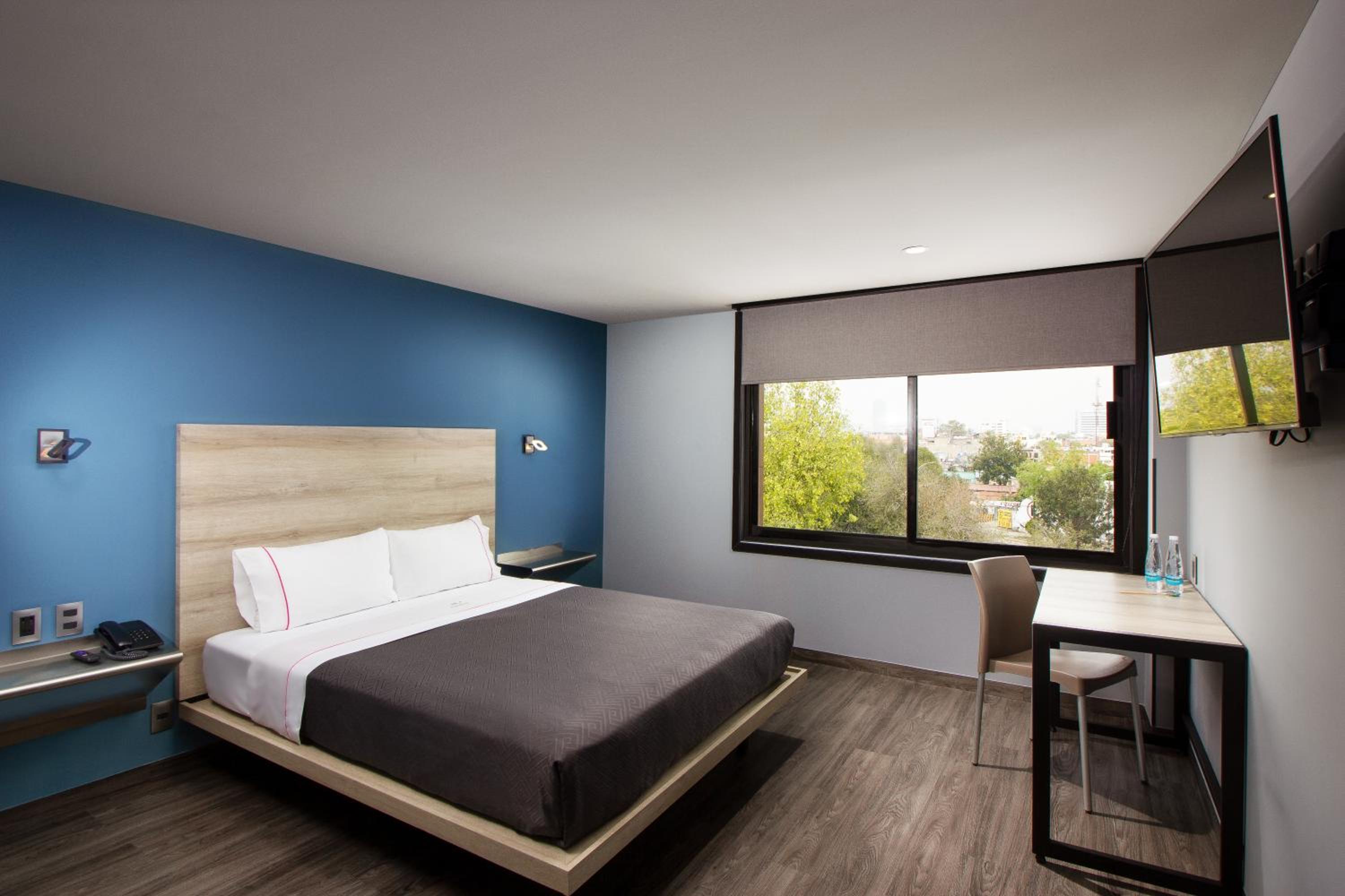 Queen Room - Photo 1