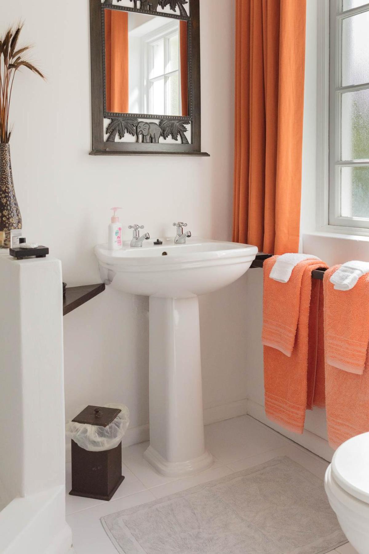 Double Room with Garden View - Photo 2