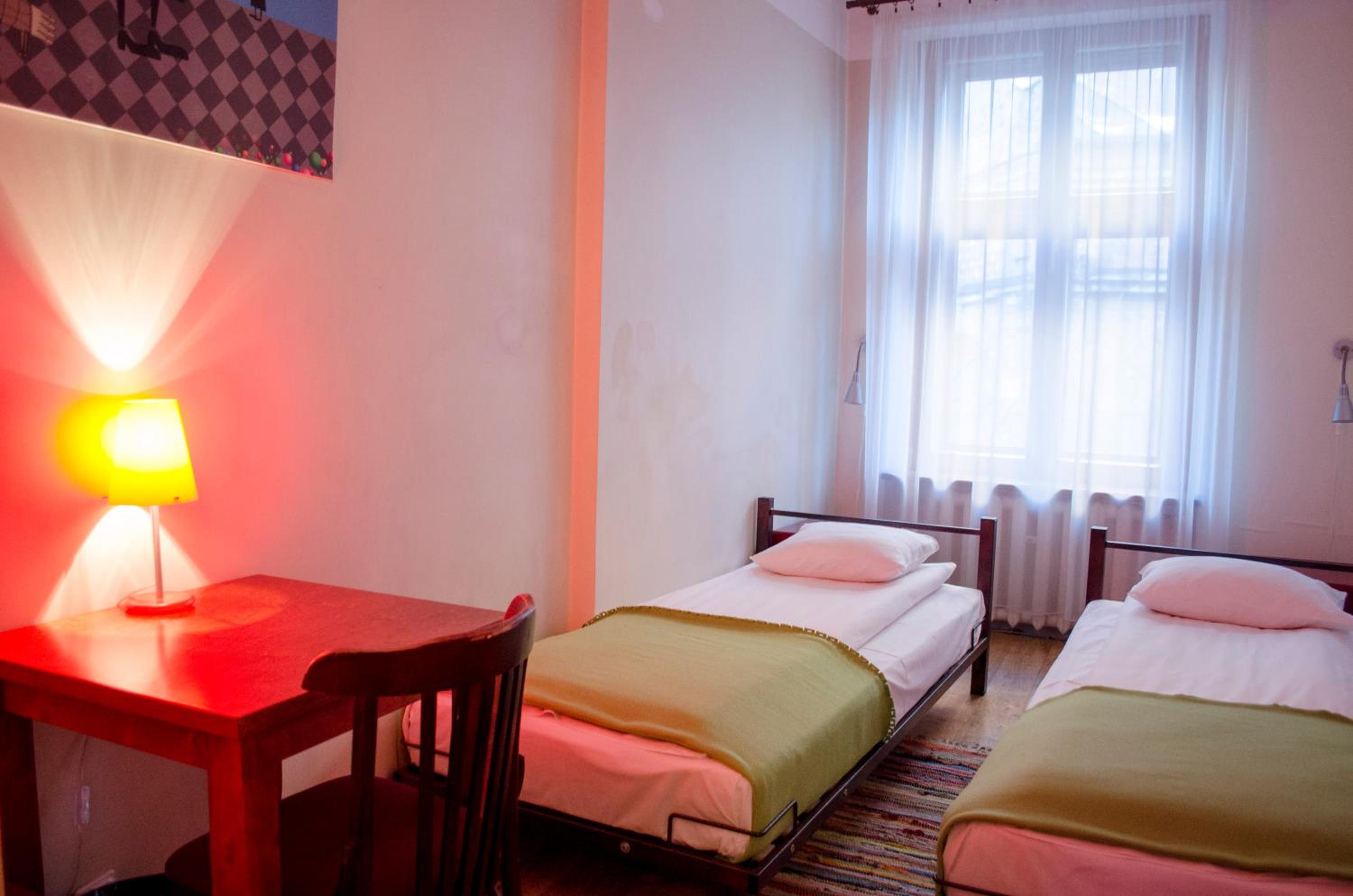 Twin Room - Photo 5
