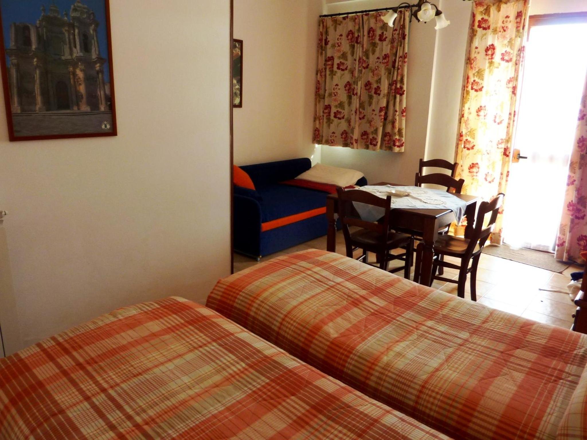 Classic Triple Room photo 3