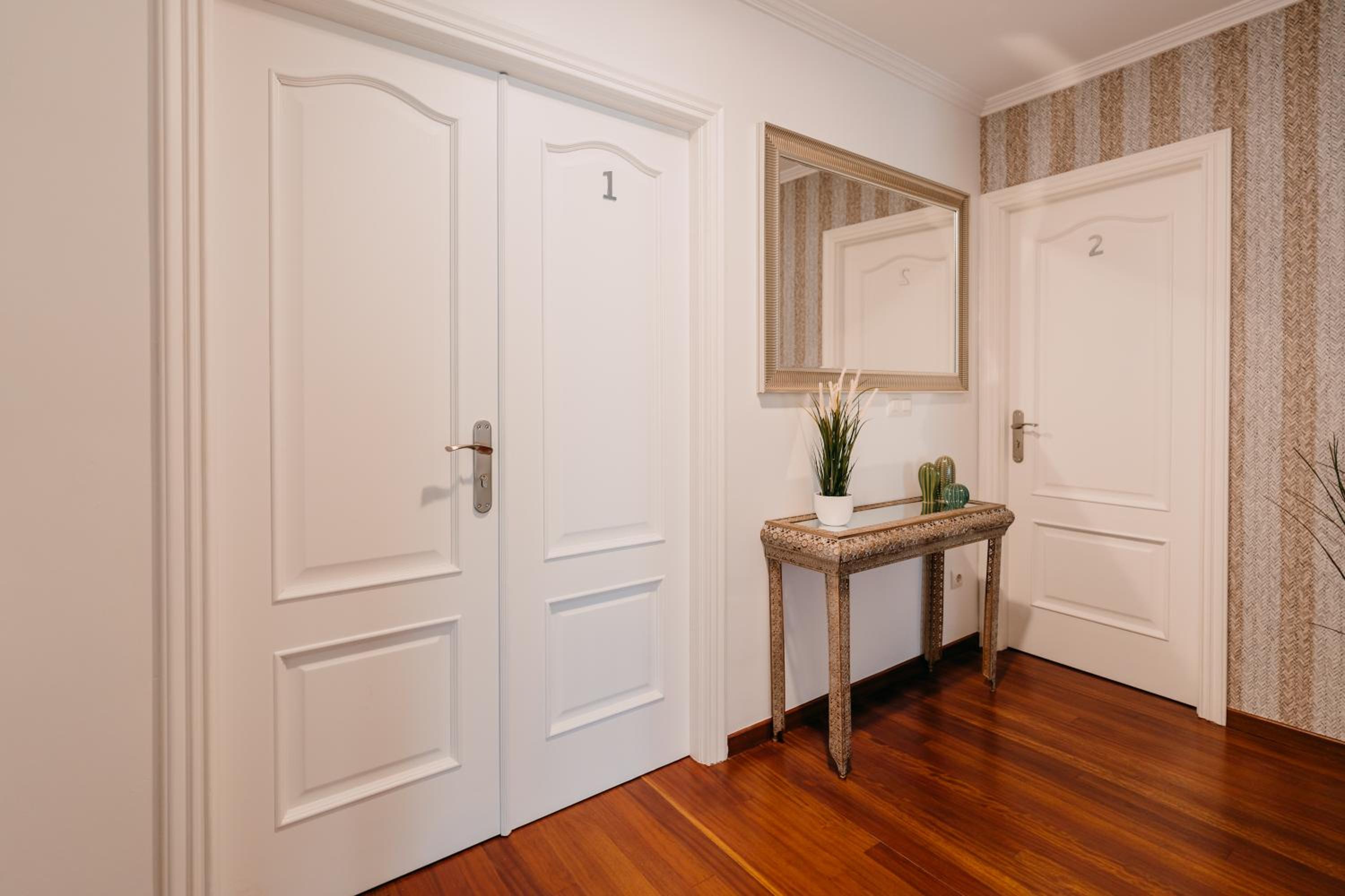 Family Room with Private Bathroom - Photo 13
