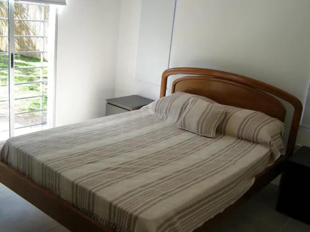 Three-Bedroom House photo 3