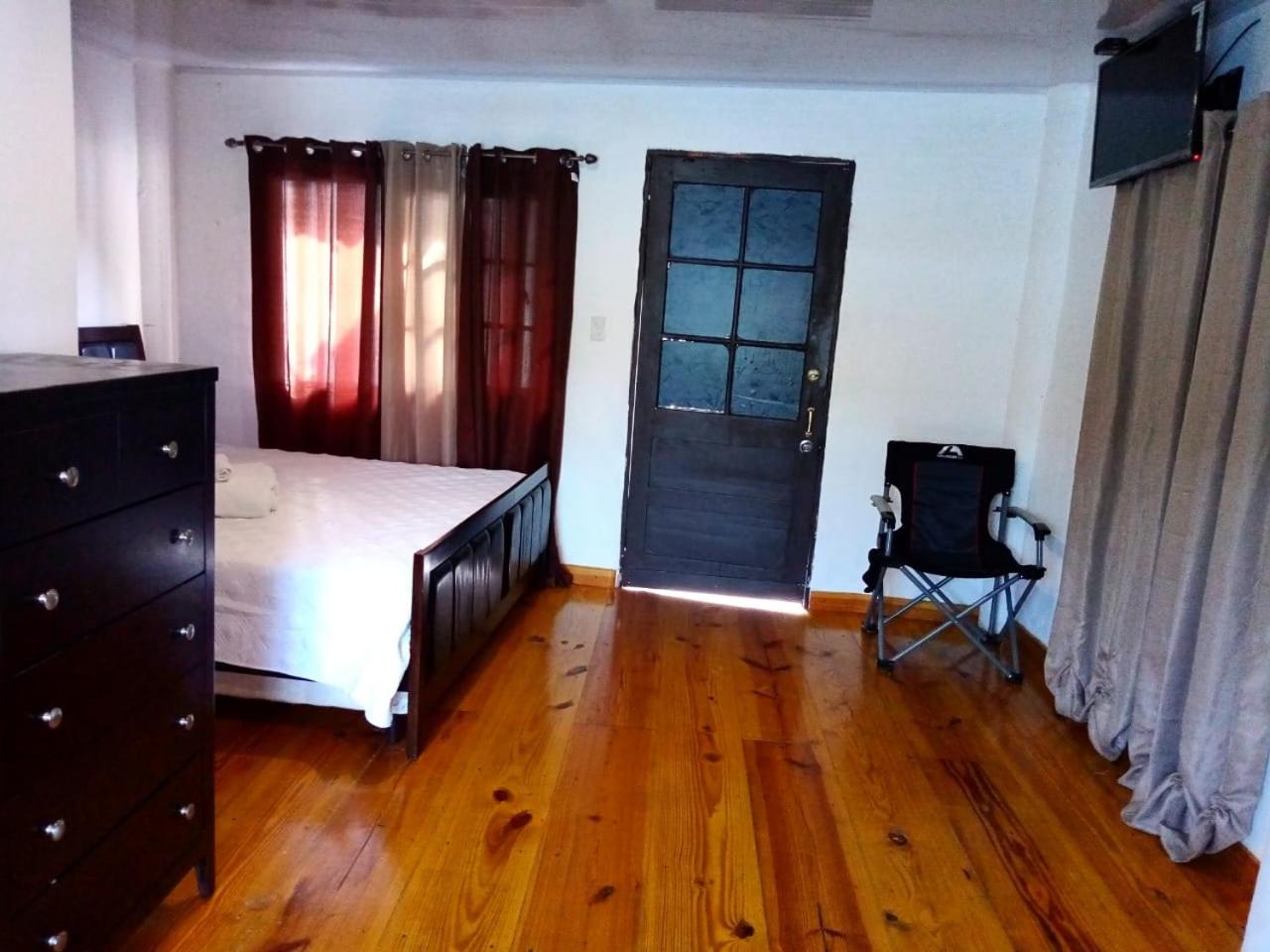 Deluxe King Room photo 3