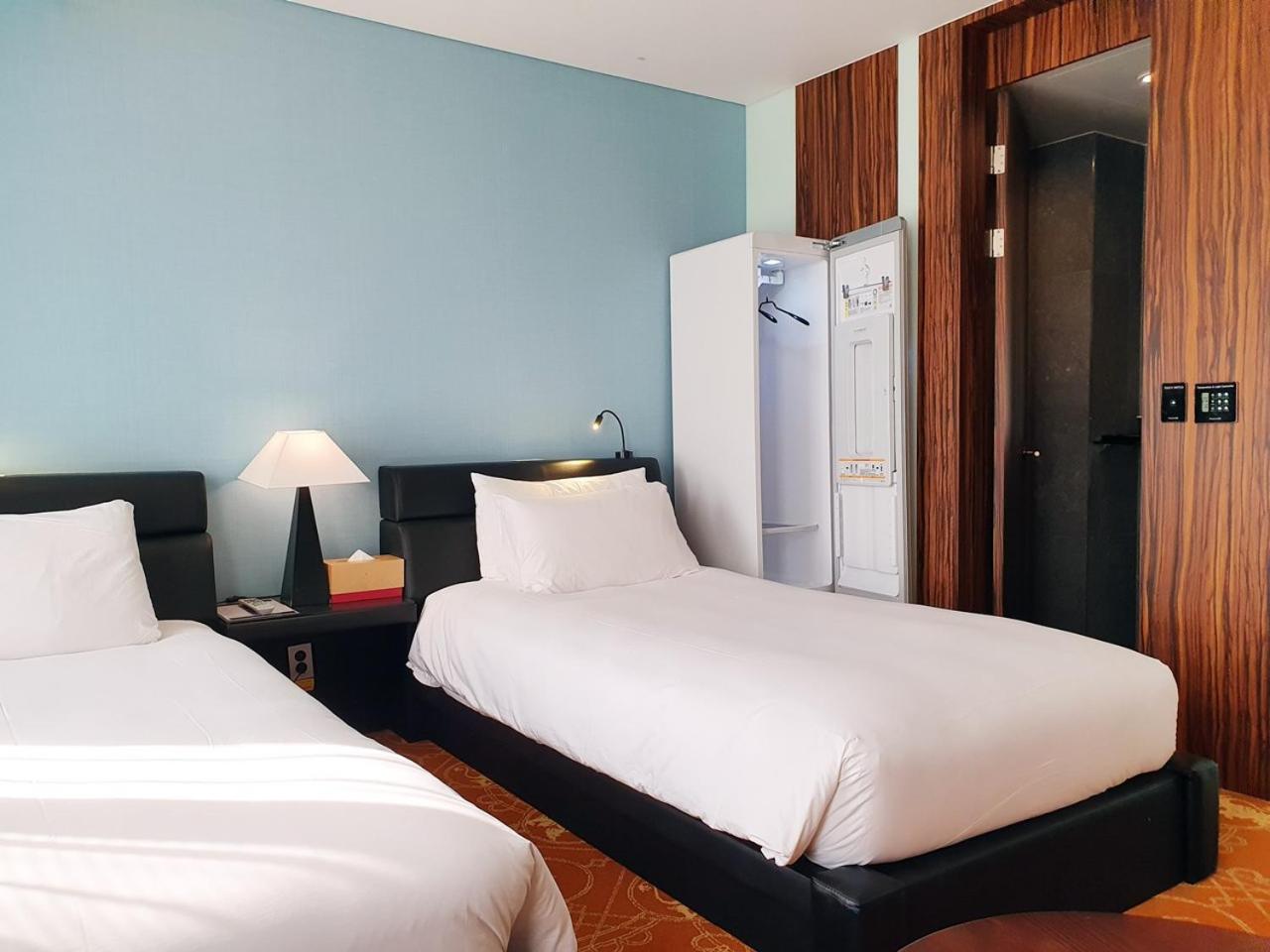 Superior Twin Room photo 3