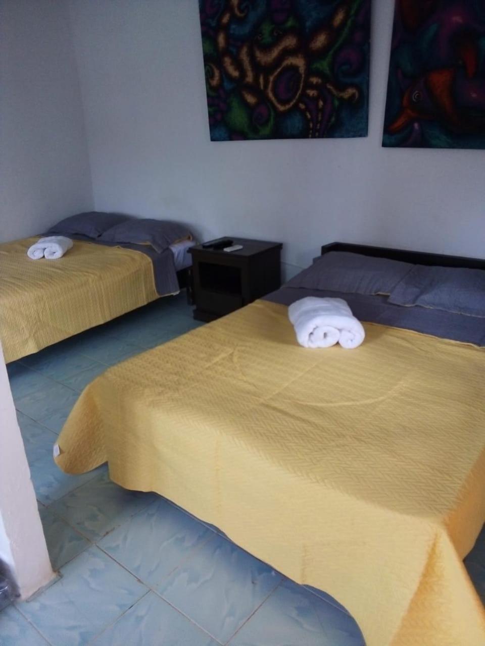 Economy Twin Room photo 2