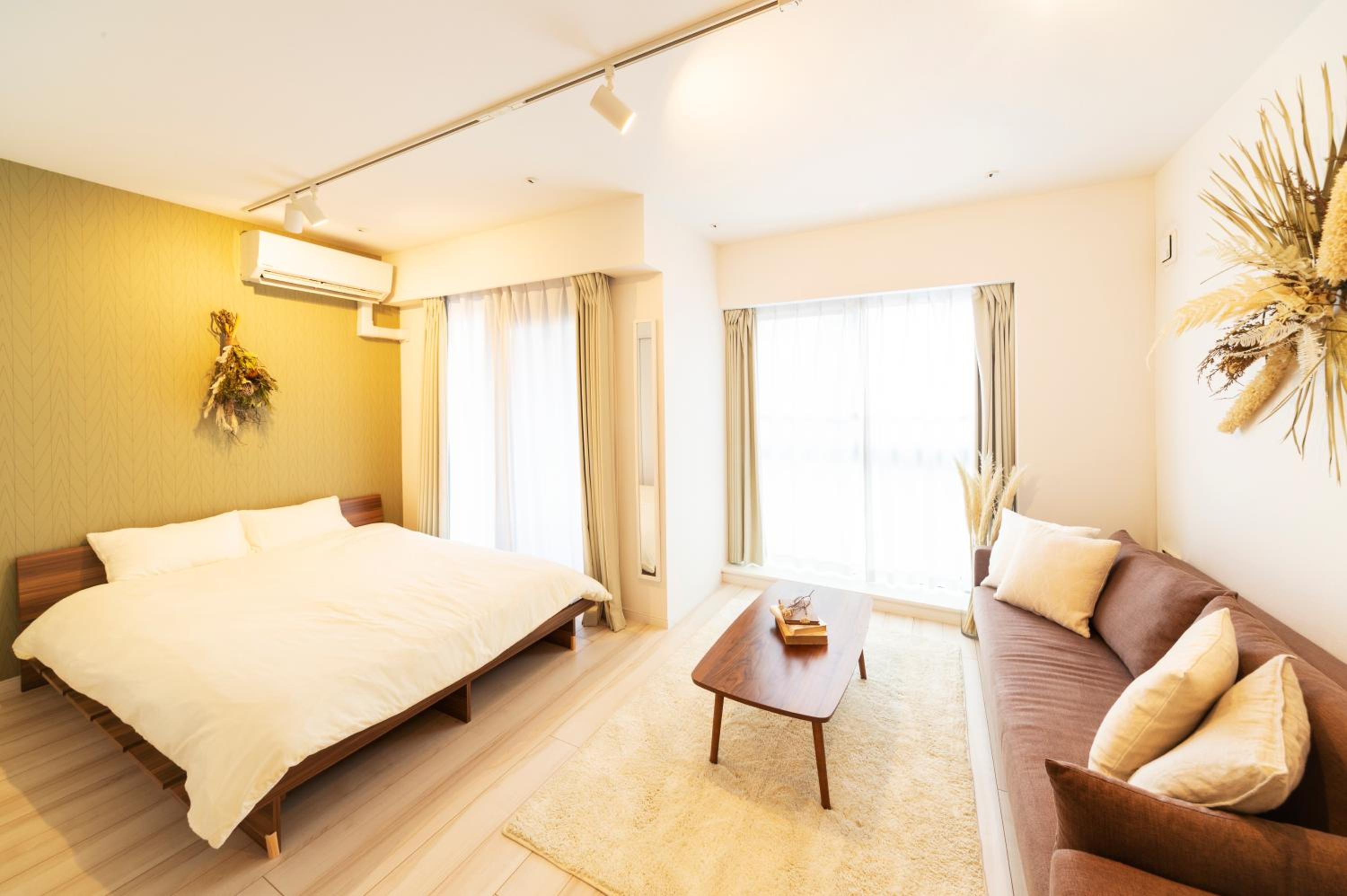 One-Bedroom Apartment 201 photo 1