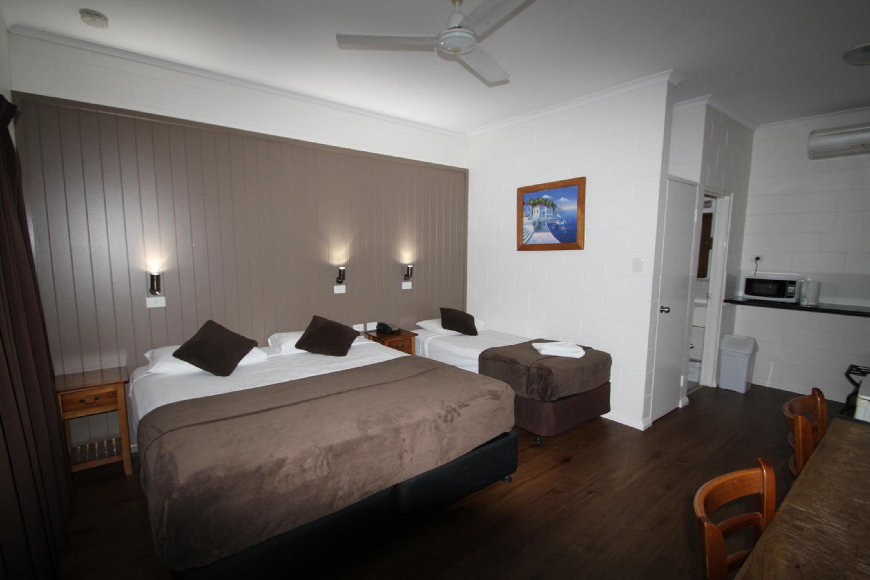 Double or Twin Room photo 1