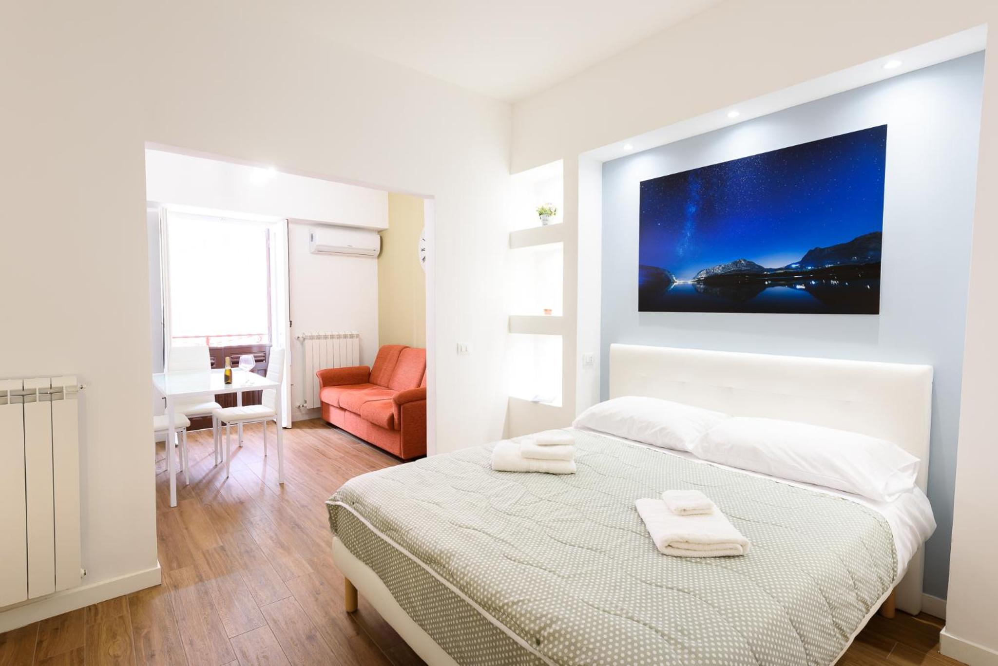 Deluxe King Room photo 3