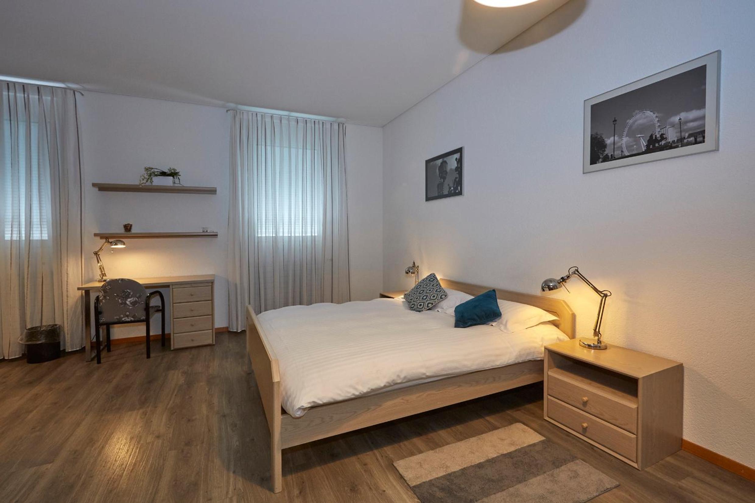 Deluxe Room - Photo 5