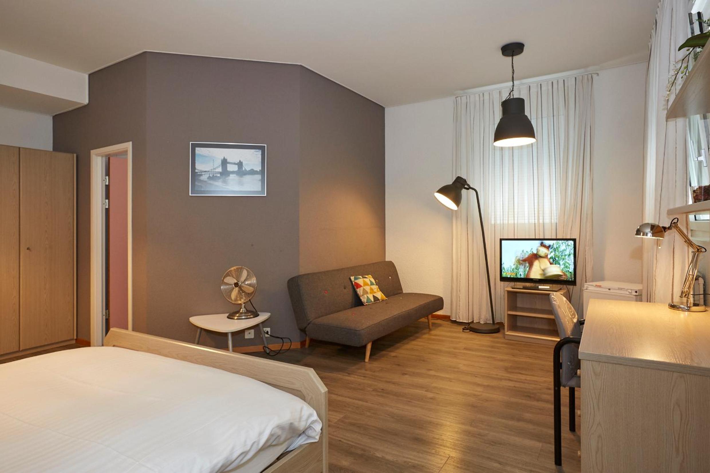 Deluxe Room - Photo 4