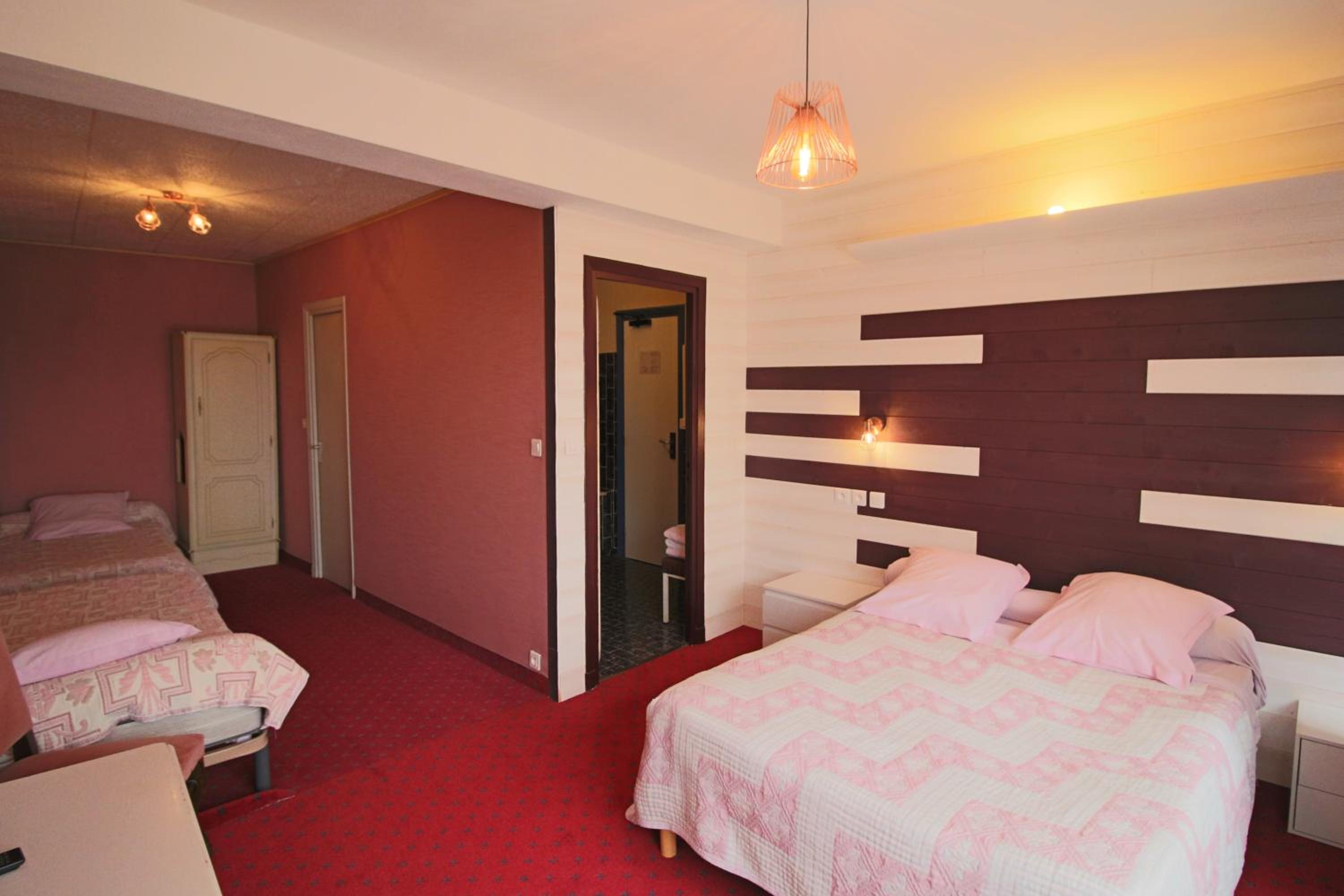 Quadruple Room - Photo 1