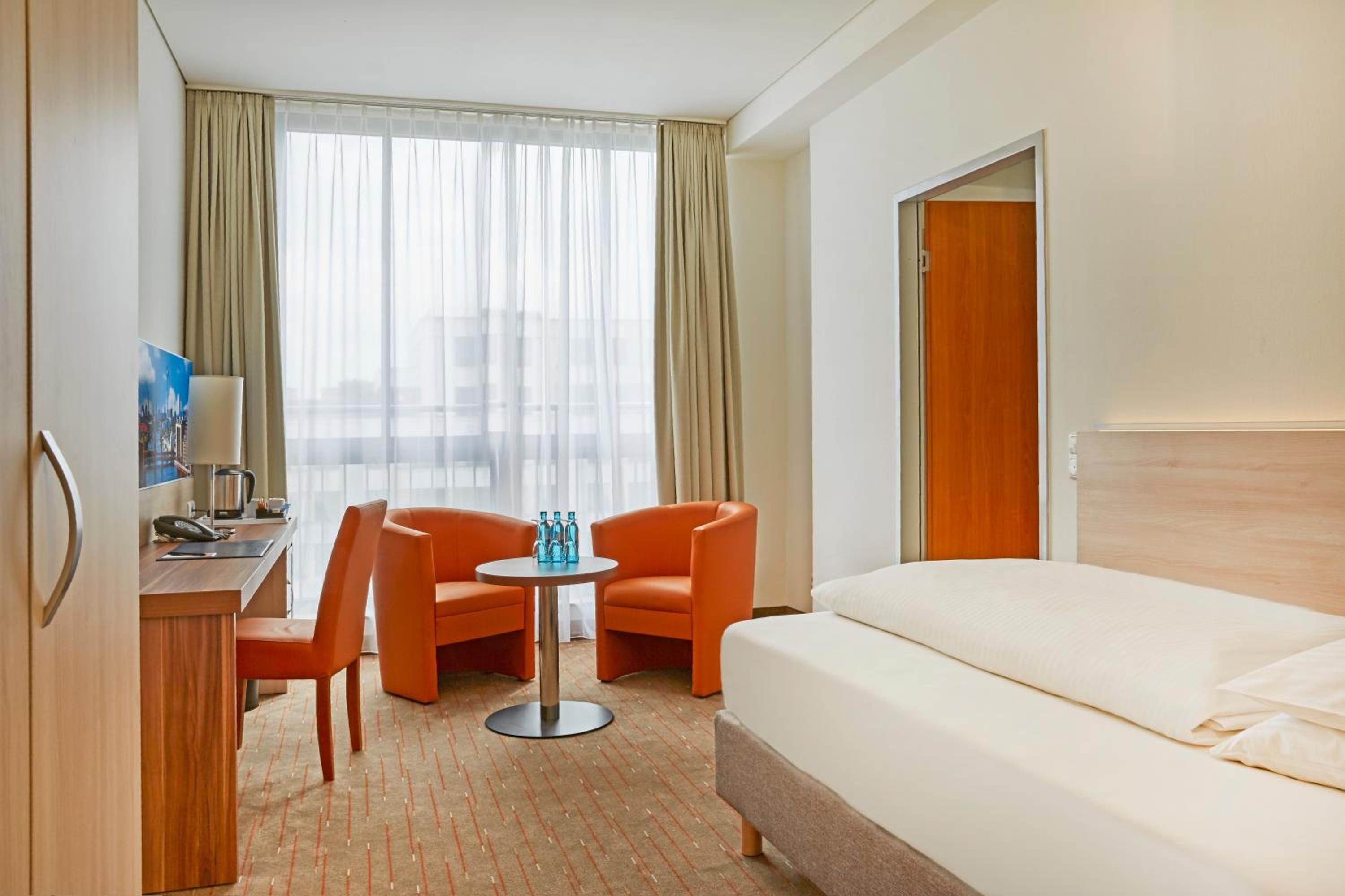 Junior Suite thumbnail 6
