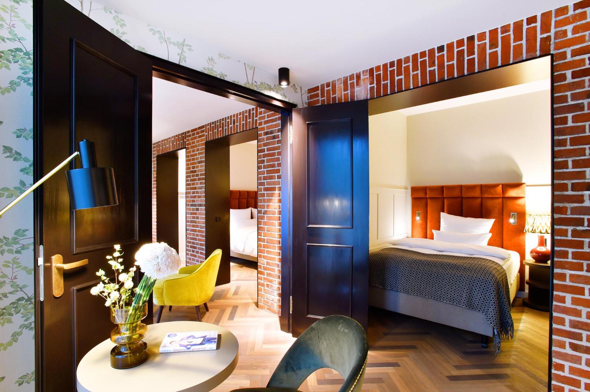 Family Suite with Garden View - Photo 1