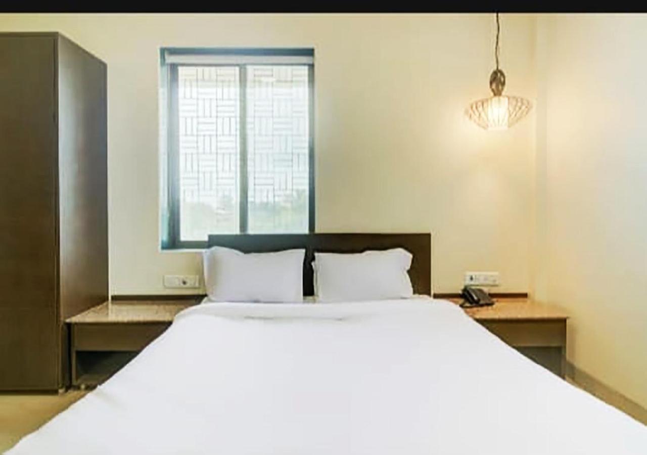 Deluxe Double Room - Photo 8