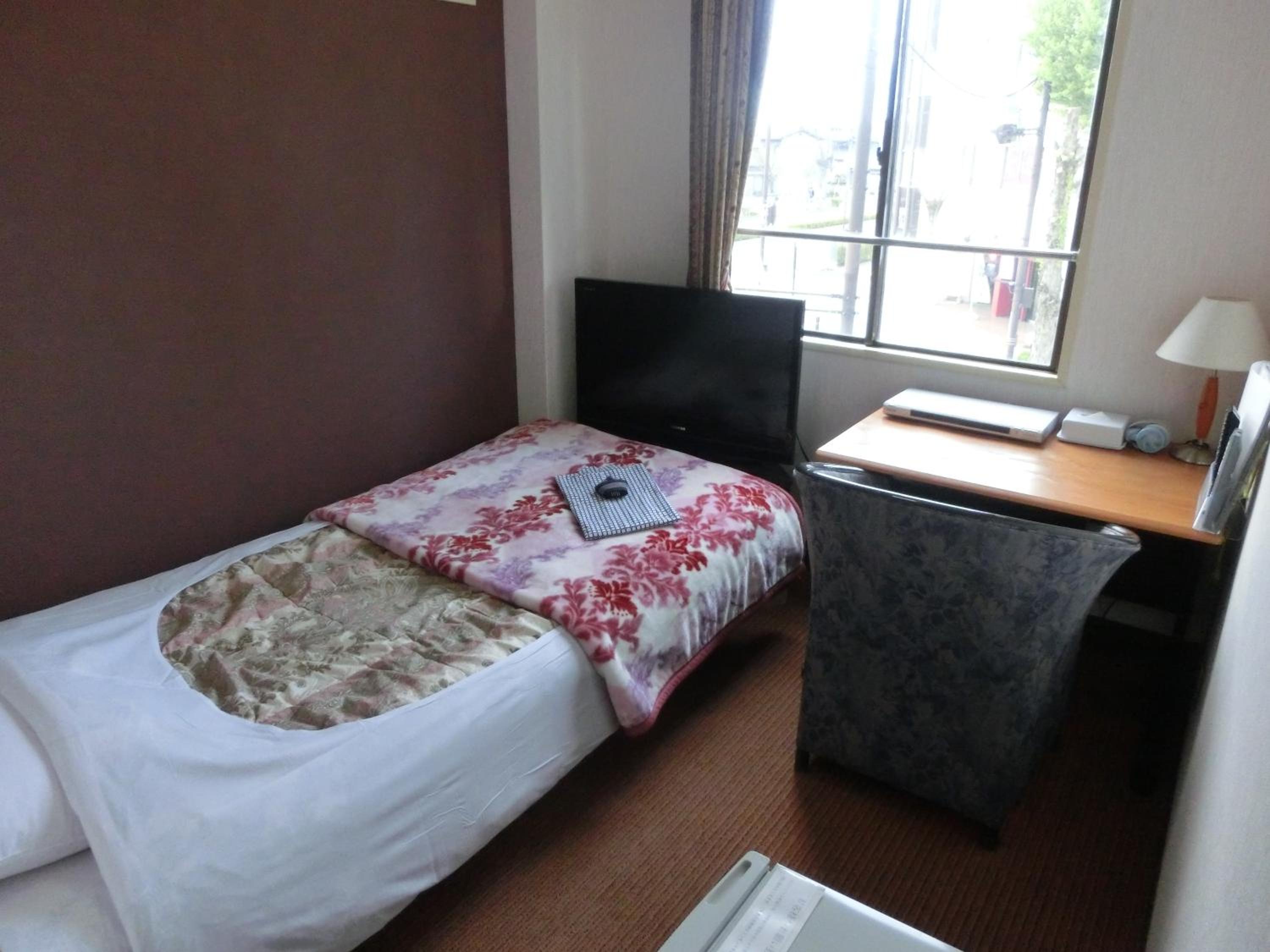 Single Room - Non-Smoking