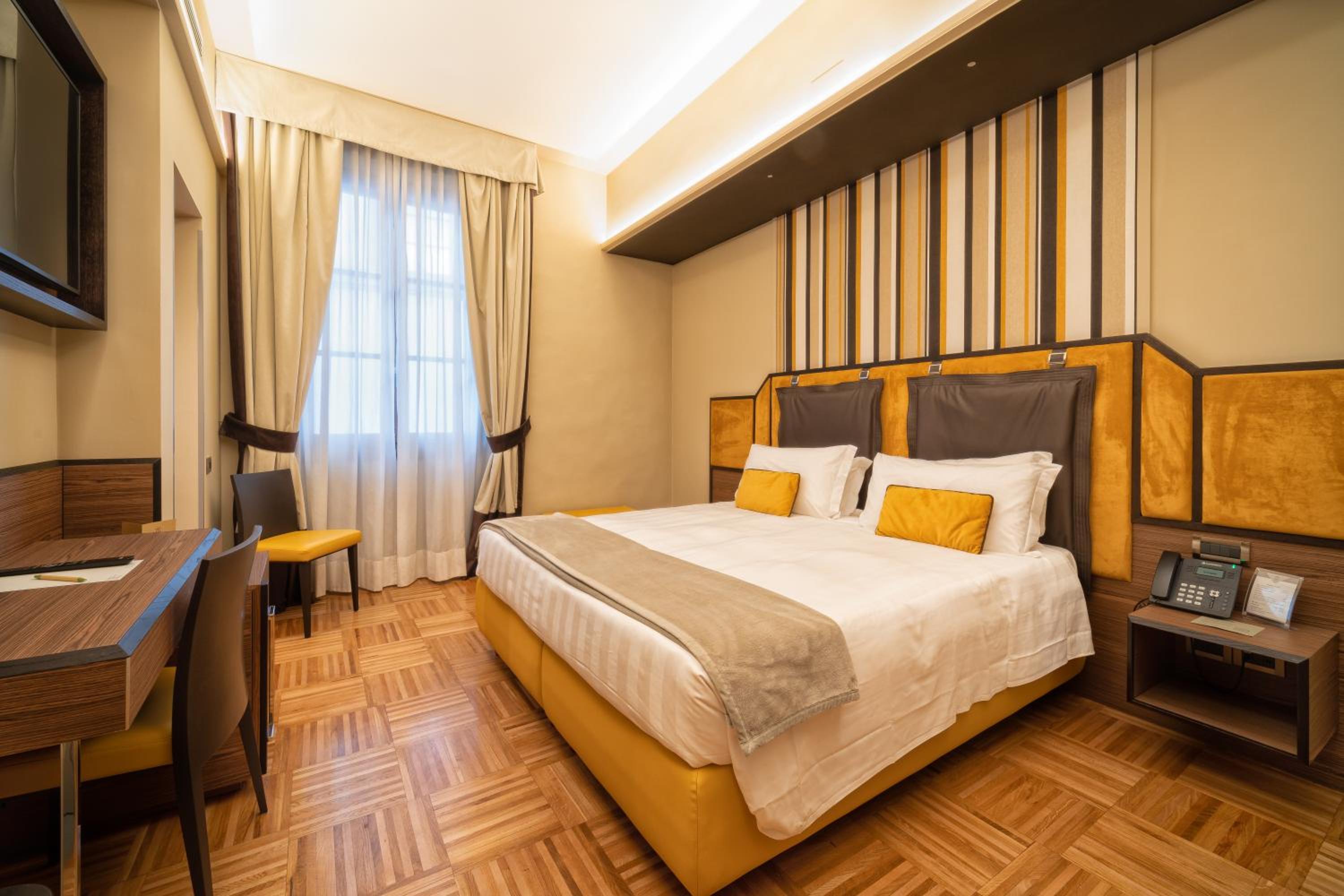 Superior Double or Twin Room photo 1