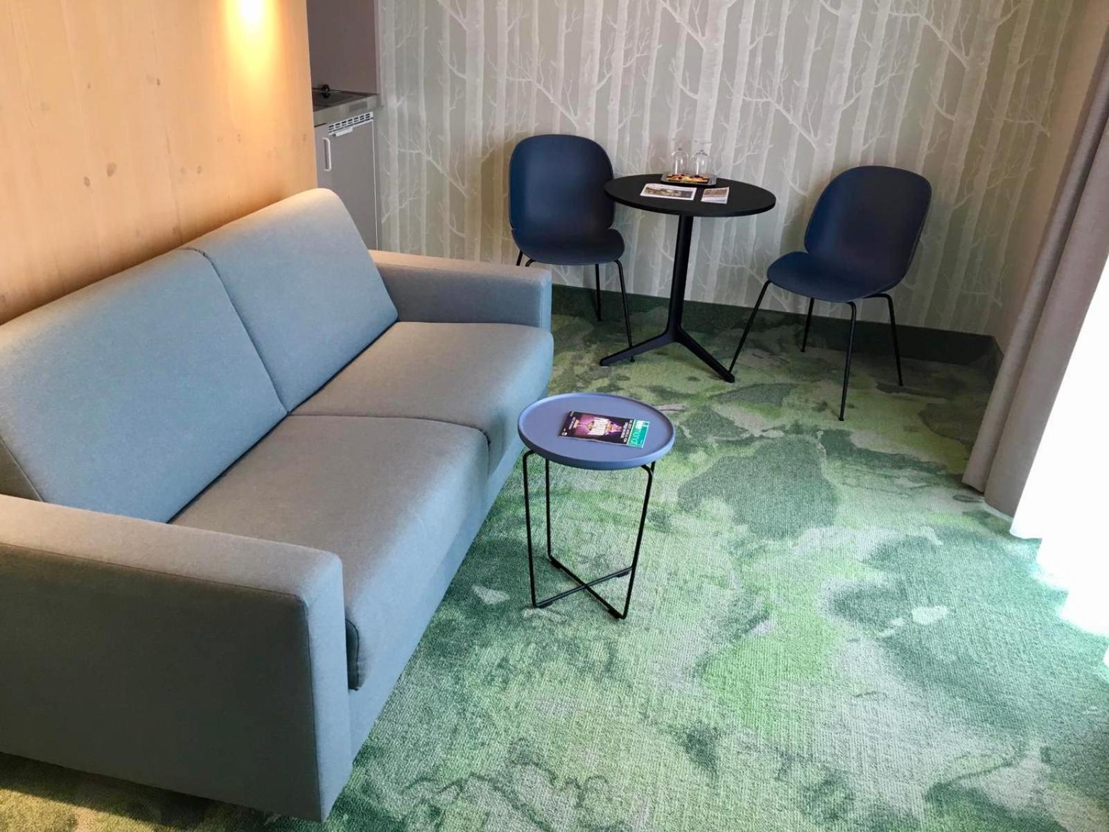 Junior Suite with Balcony photo 2
