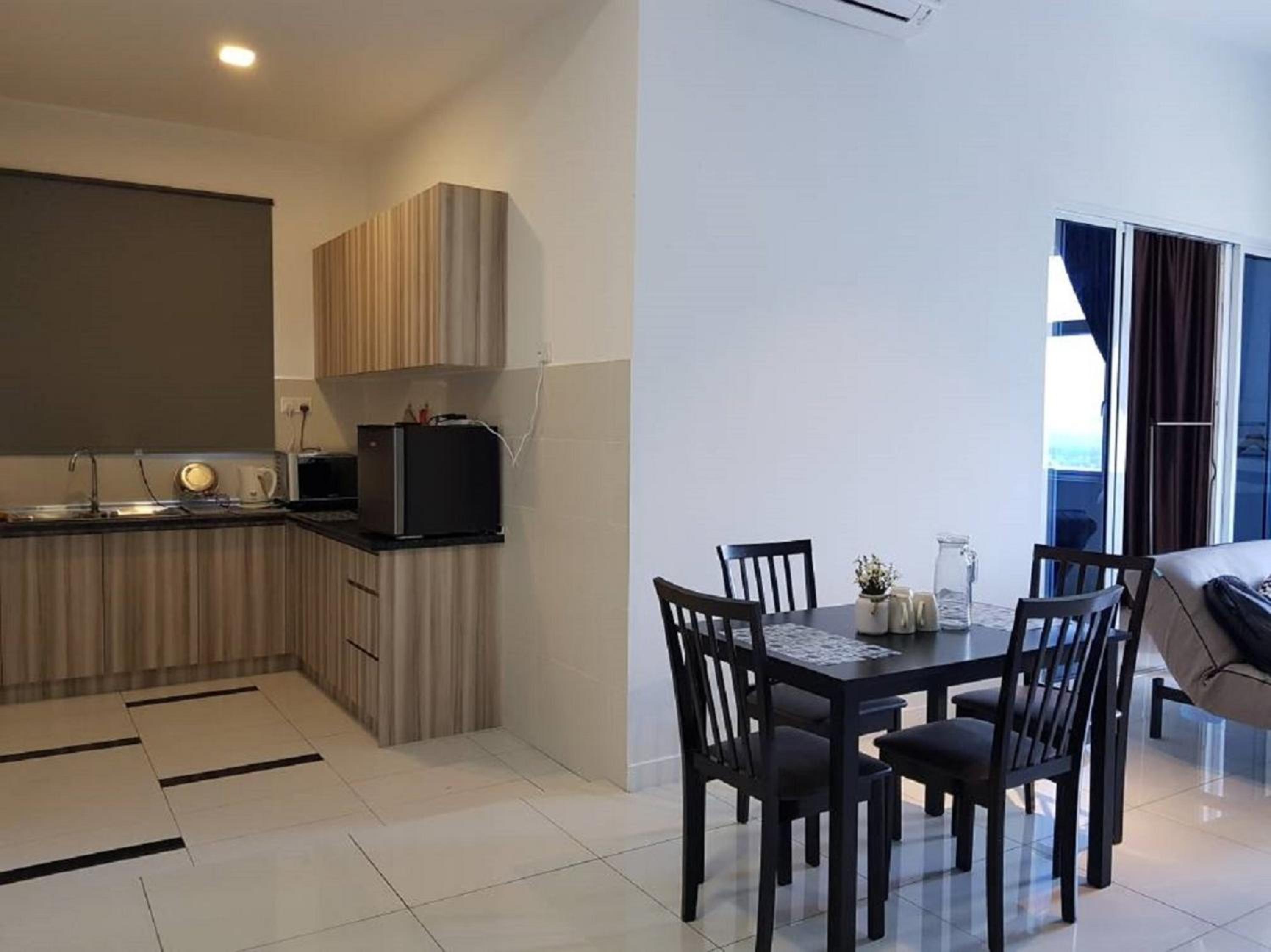 One-Bedroom Apartment - Photo 15