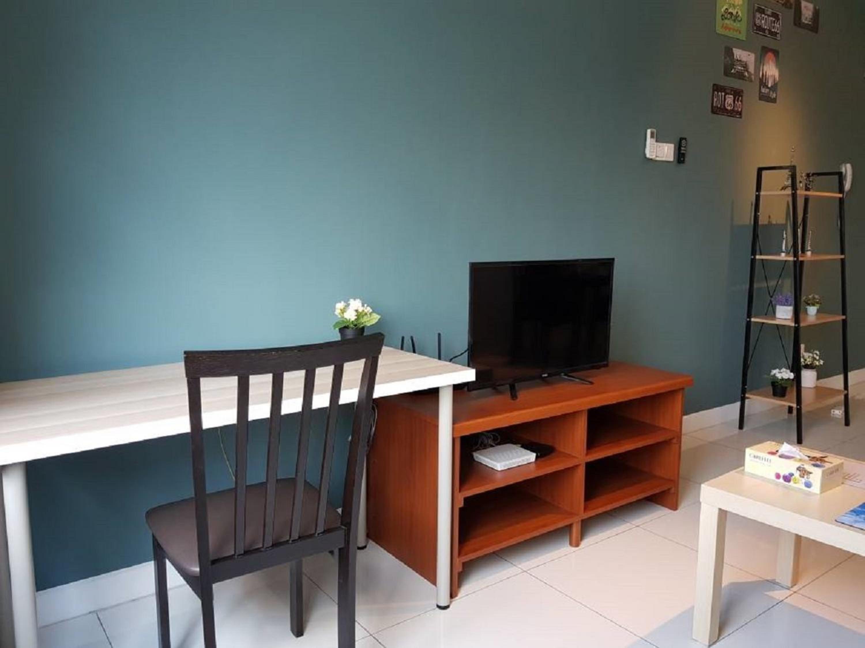 One-Bedroom Apartment - Photo 13