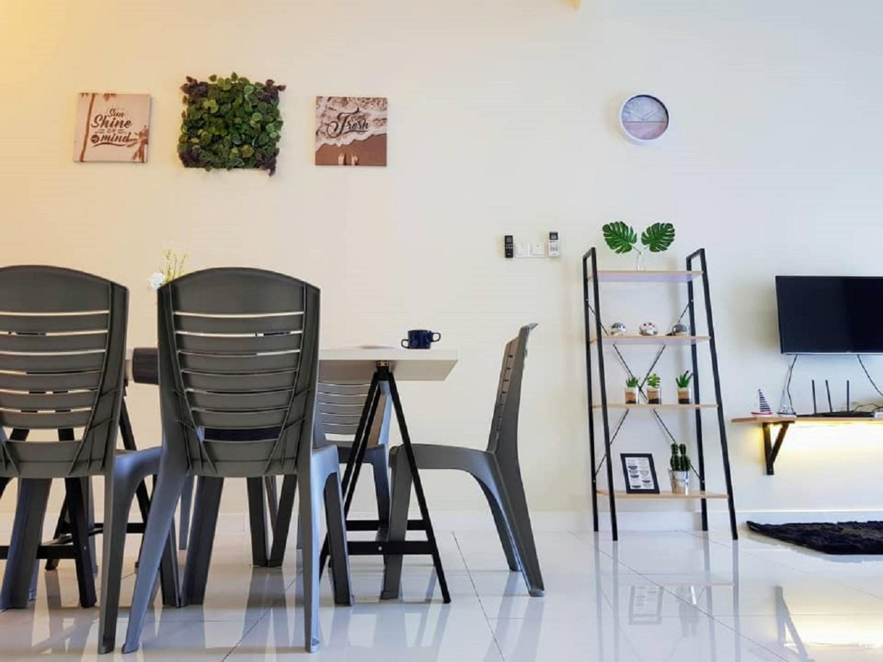 Three-Bedroom Apartment - Photo 19