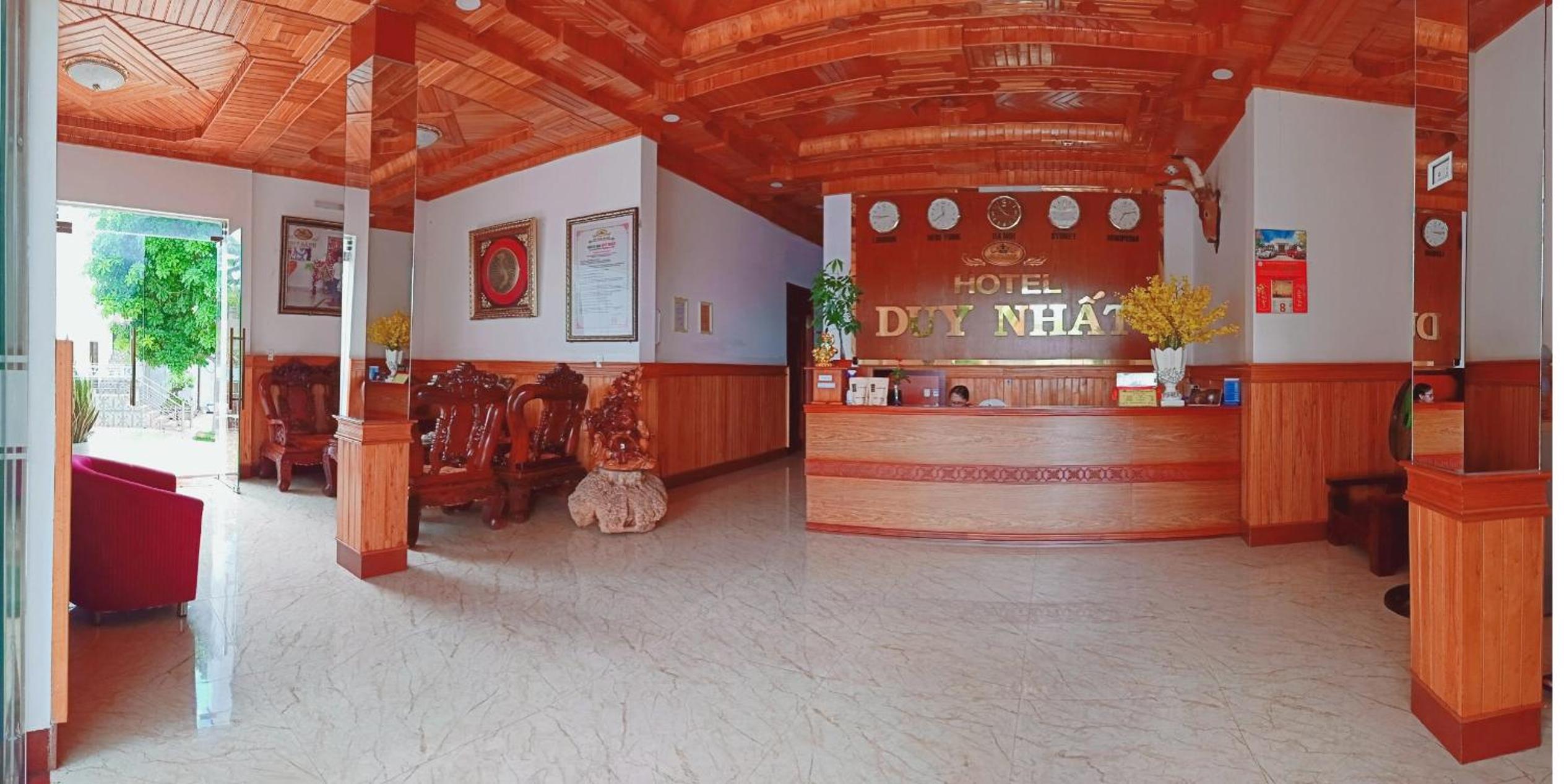 Deluxe Family Room photo 2