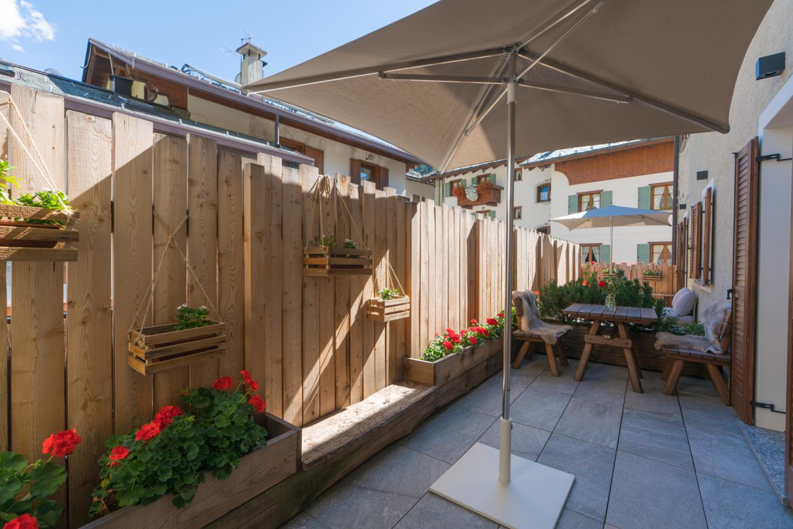 Suite with Terrace - Photo 2