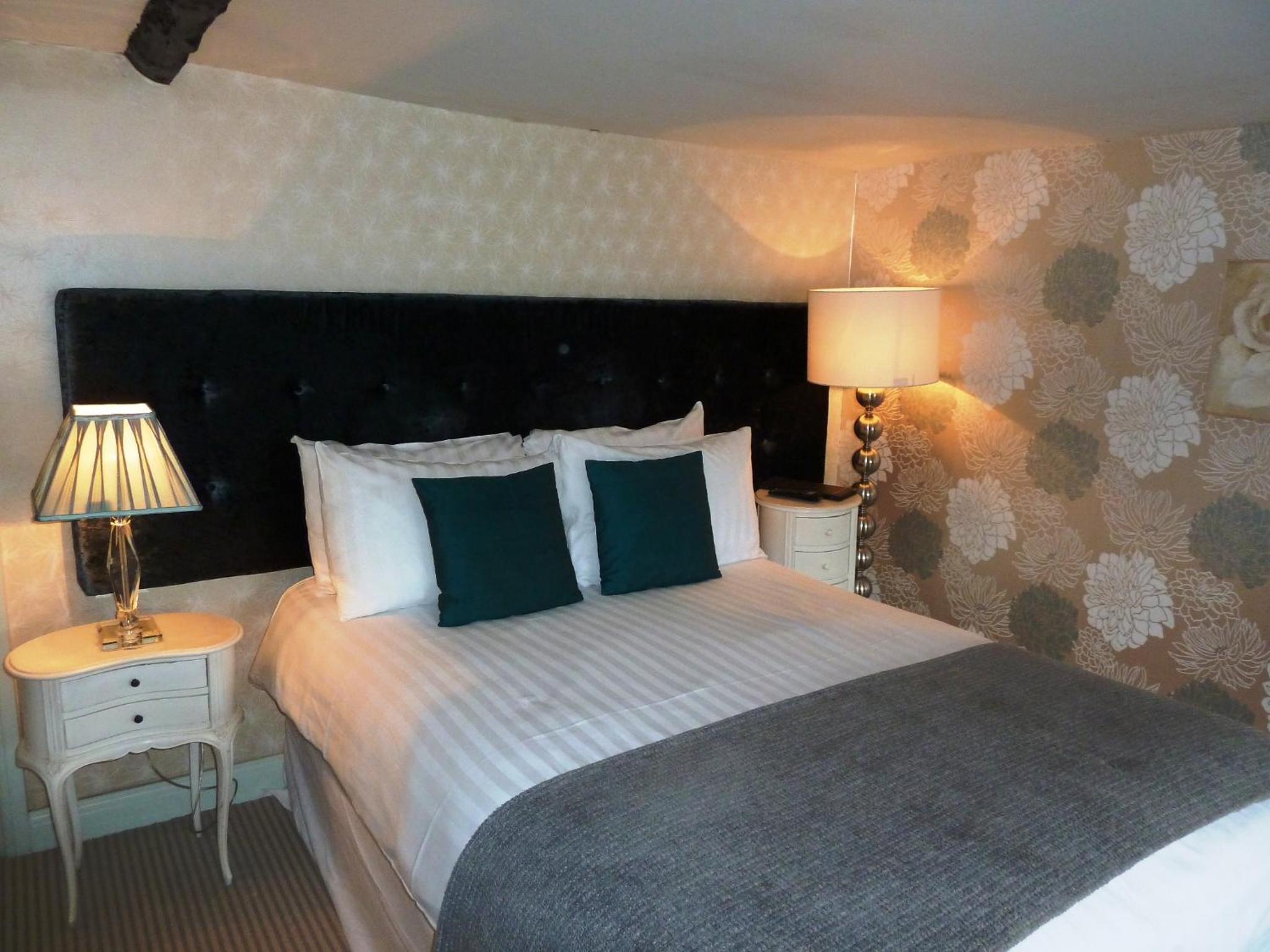 Double Room with Private External Bathroom - Photo 1