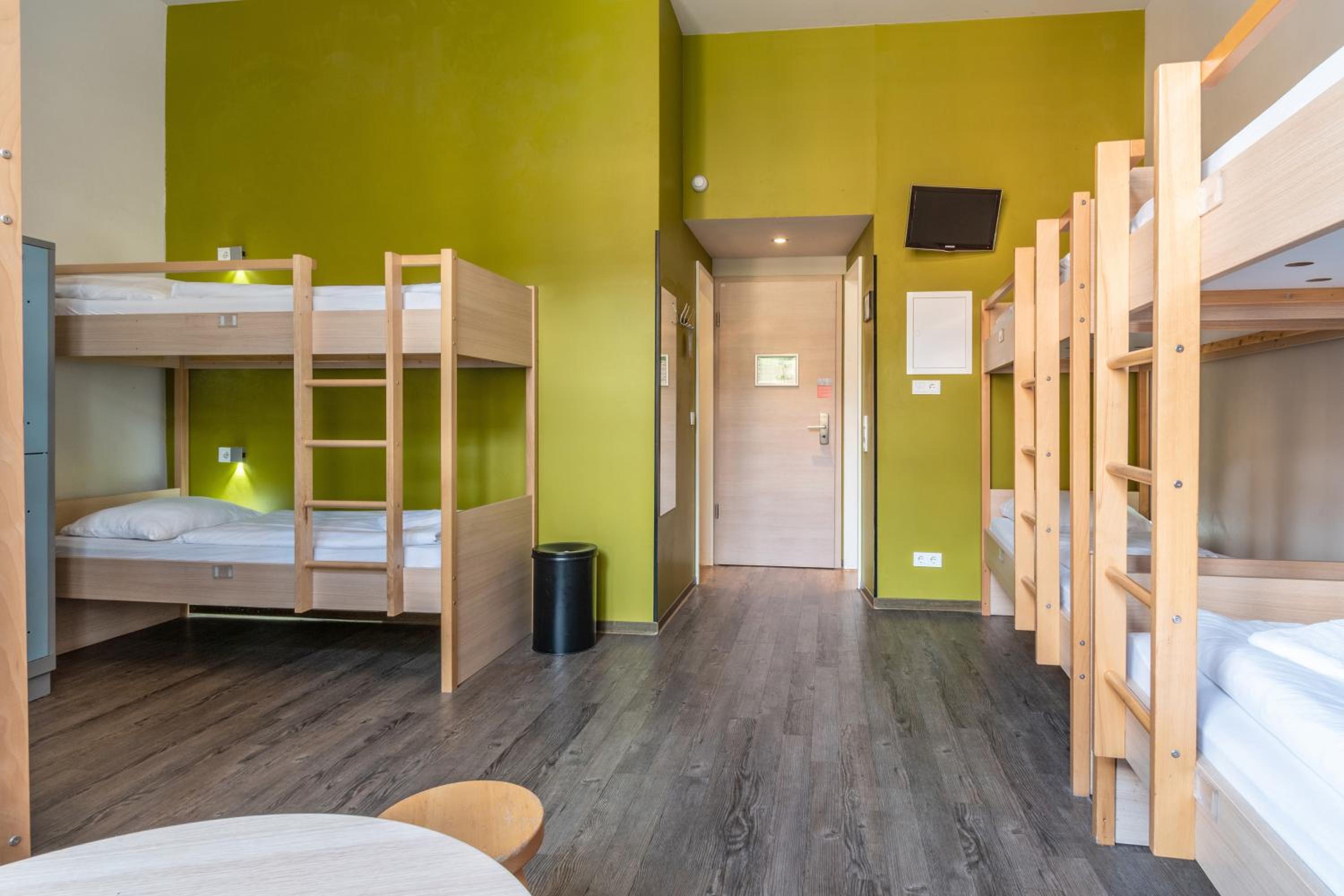 Bed in 4-Bed Female Dormitory Room photo 1