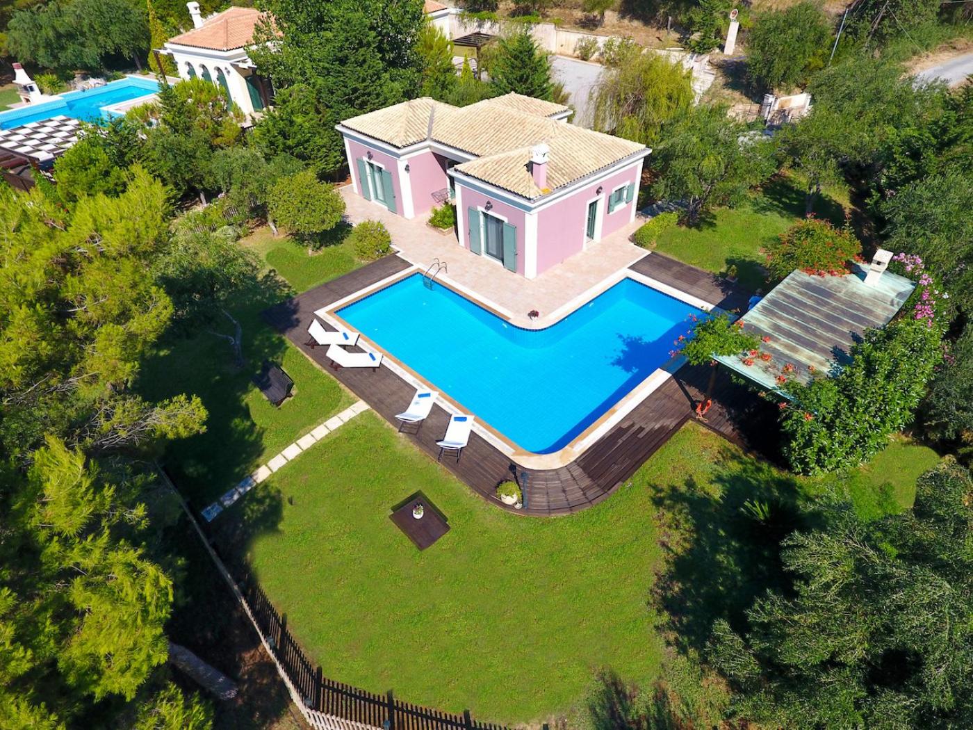 Villa with Private Pool photo 3
