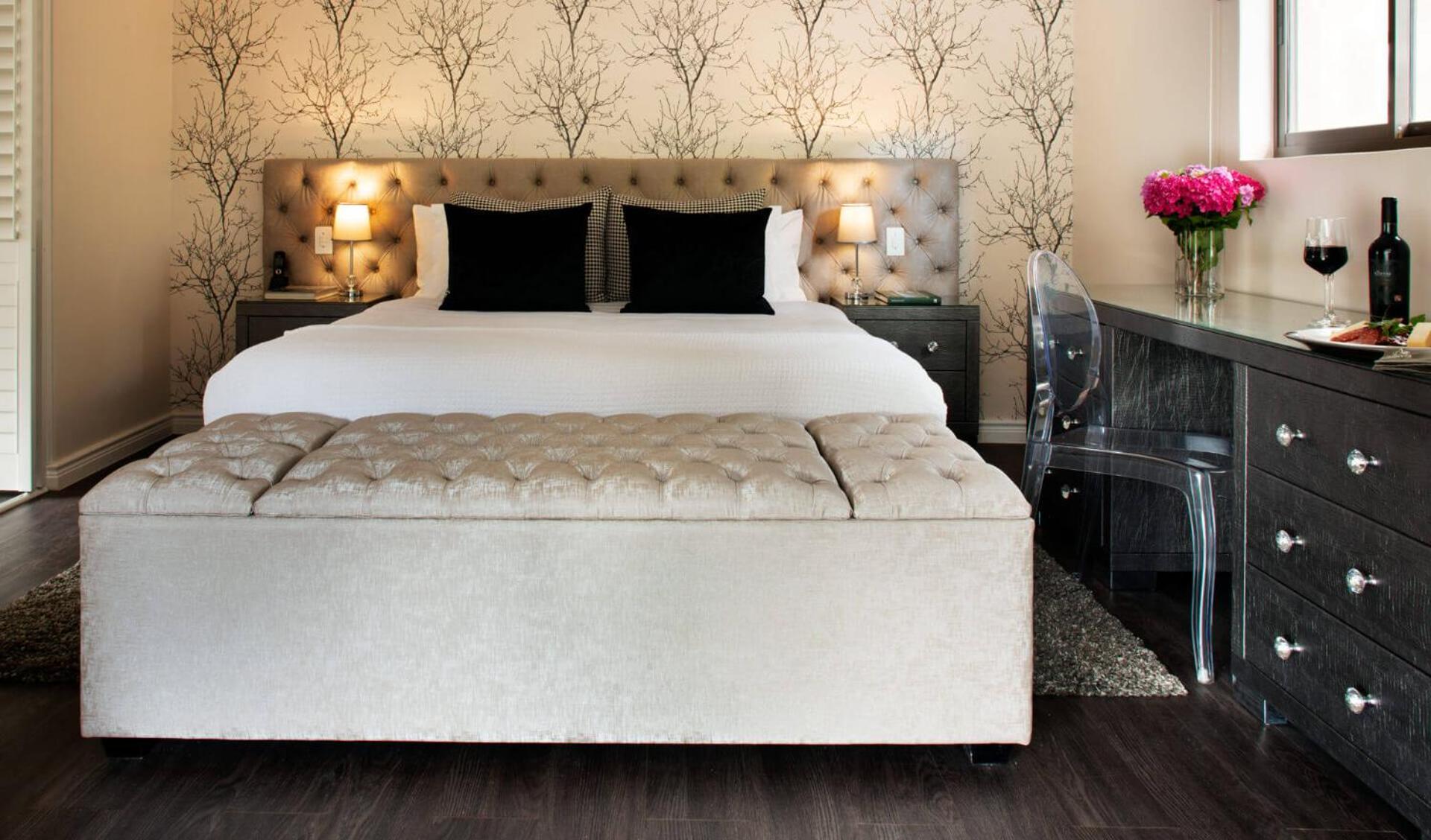 Superior Suite - Photo 1