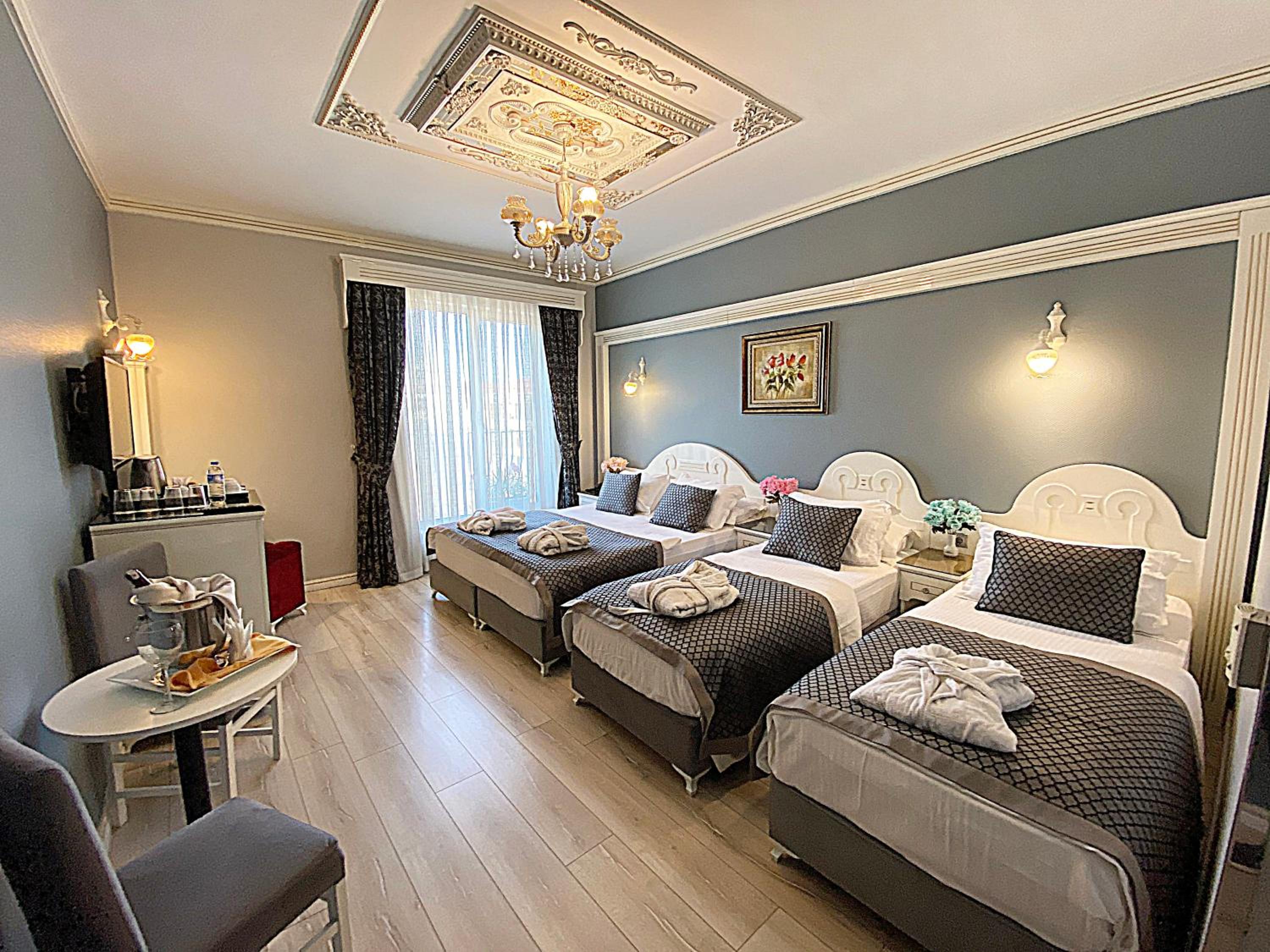 Family Room photo 1