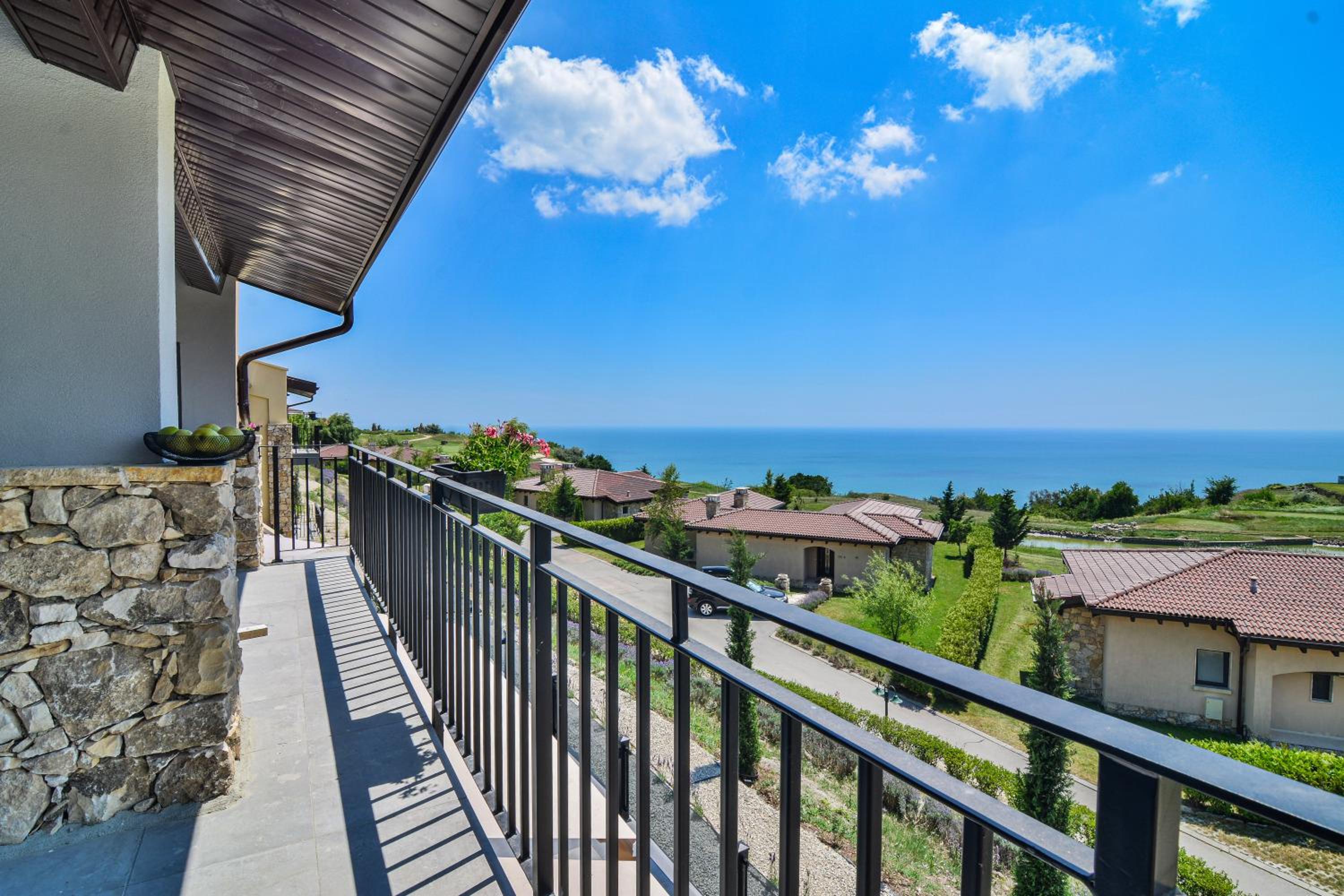 Deluxe Double or Twin Room with Sea View - Photo 5