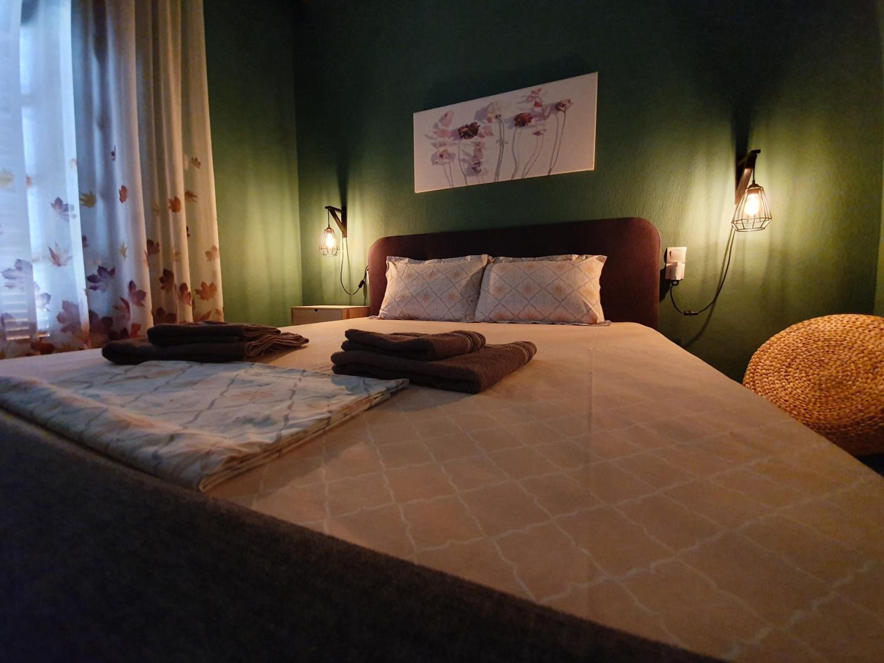 Two-Bedroom Apartment - Photo 24