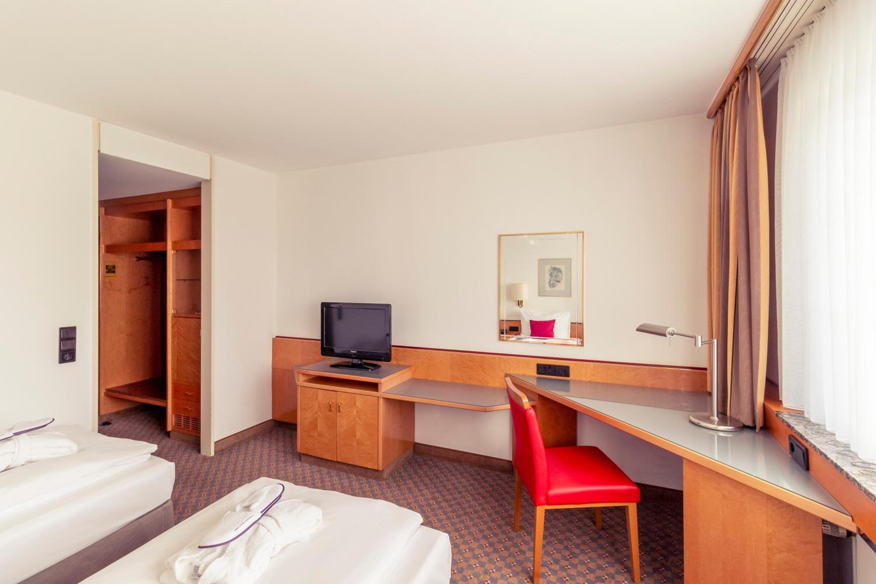 Privilege Twin Room - Photo 5