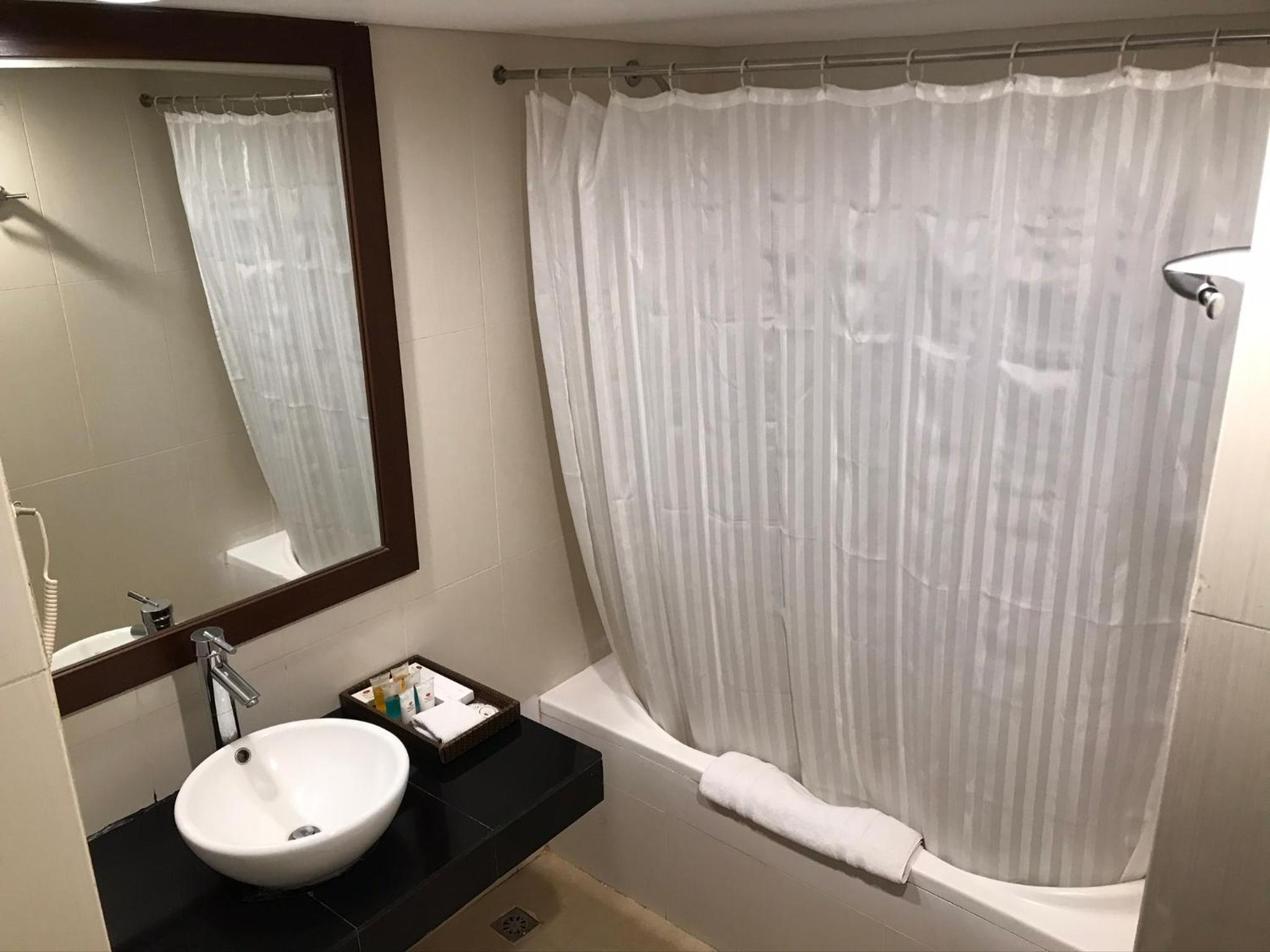 Deluxe Family Suite photo 2