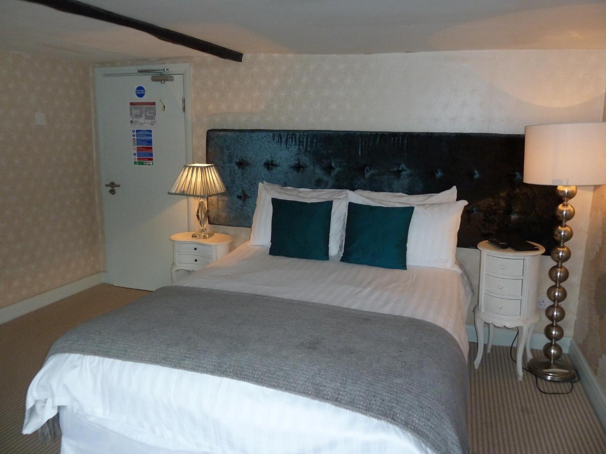 Double Room with Private External Bathroom - Photo 2