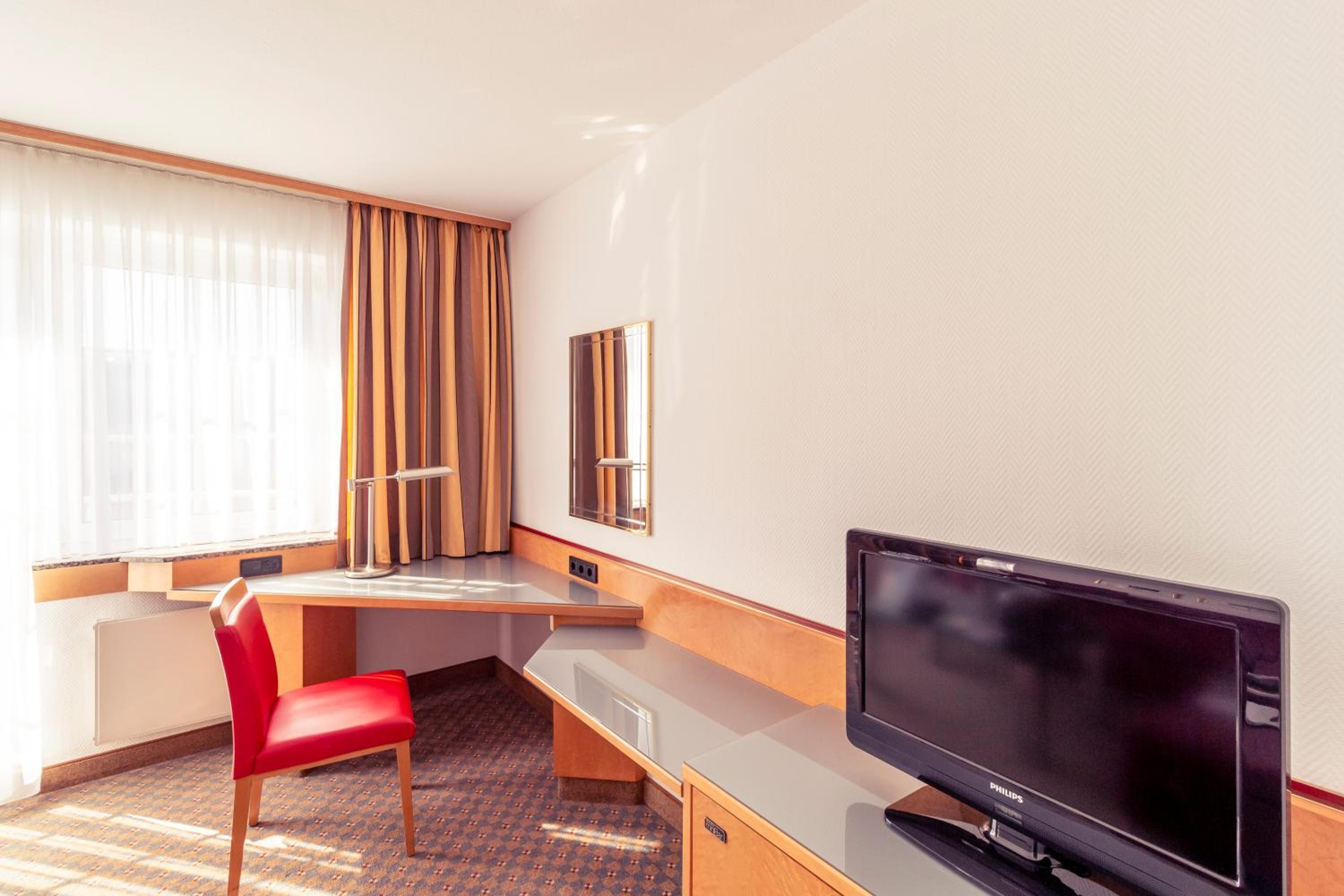 Privilege King Suite - Photo 1