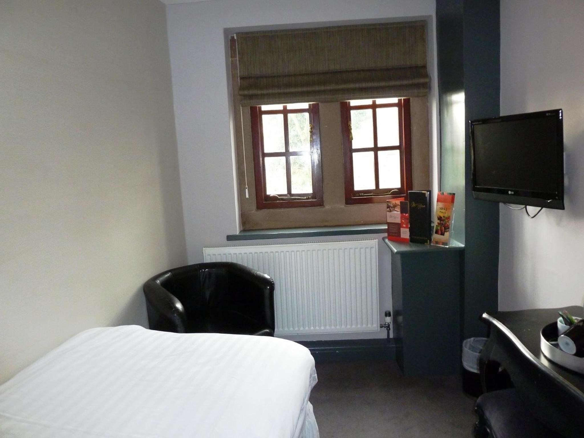Single Room photo 2
