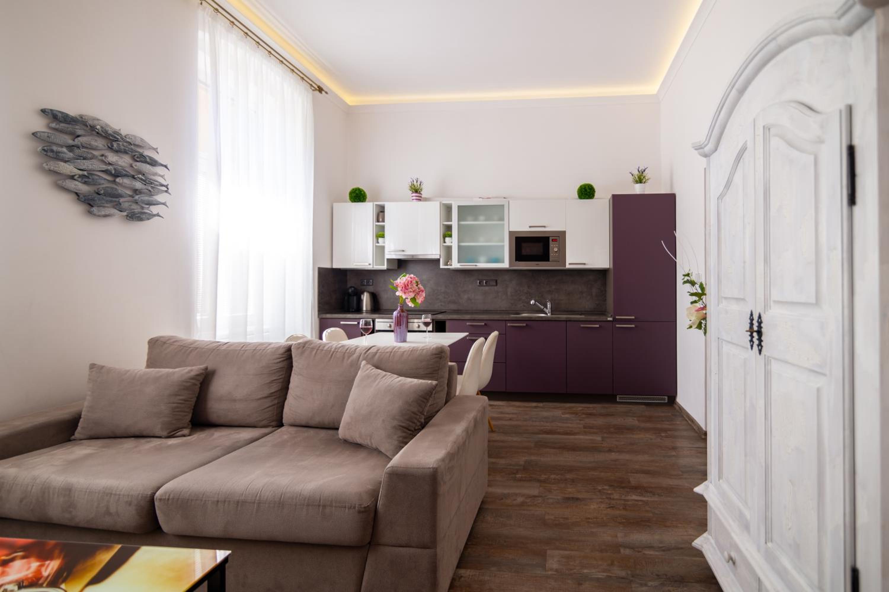 One-Bedroom Apartment (4 Adults) - Photo 12