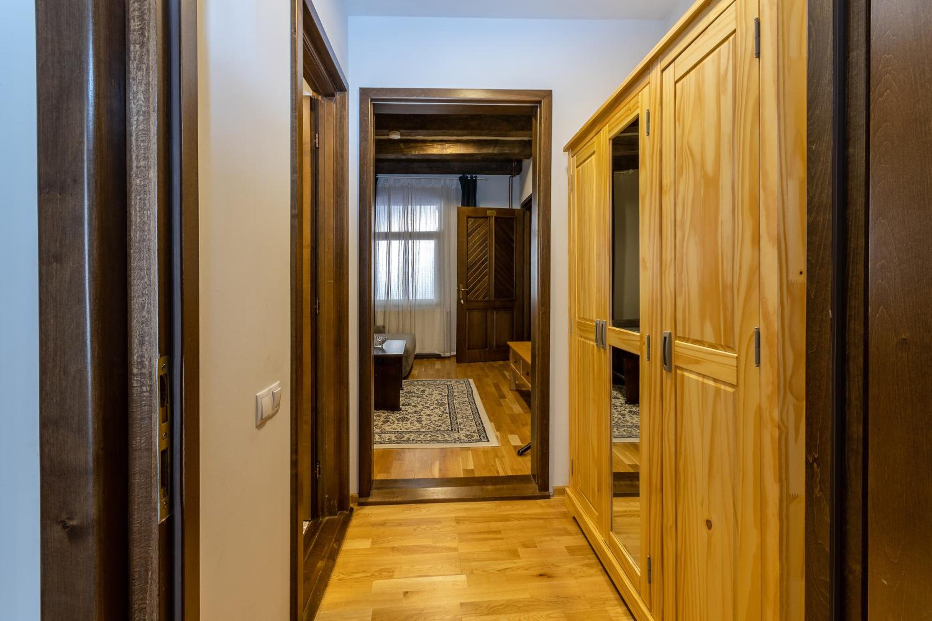 Suite with City View - Photo 2