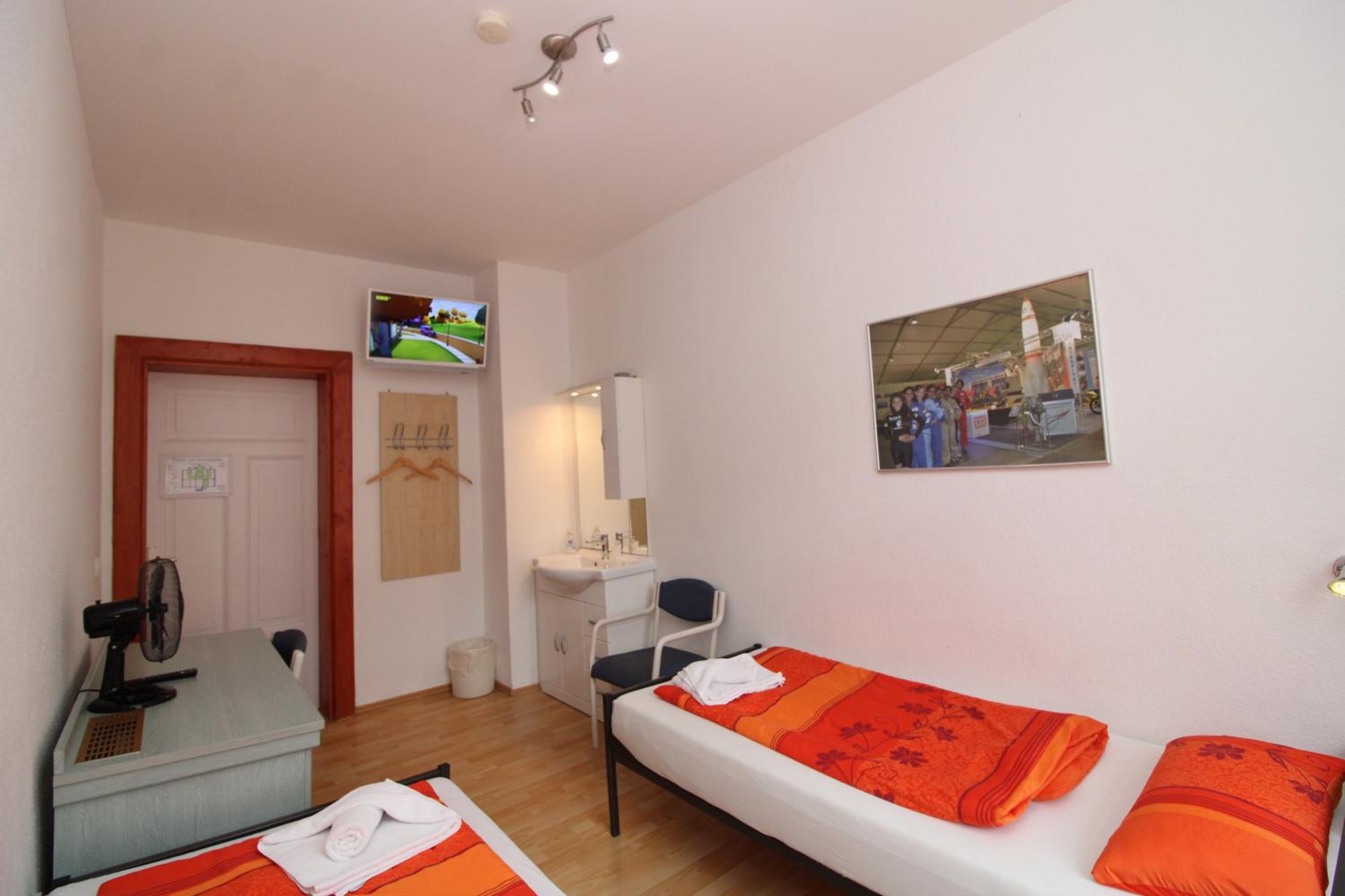 Economy Twin Room