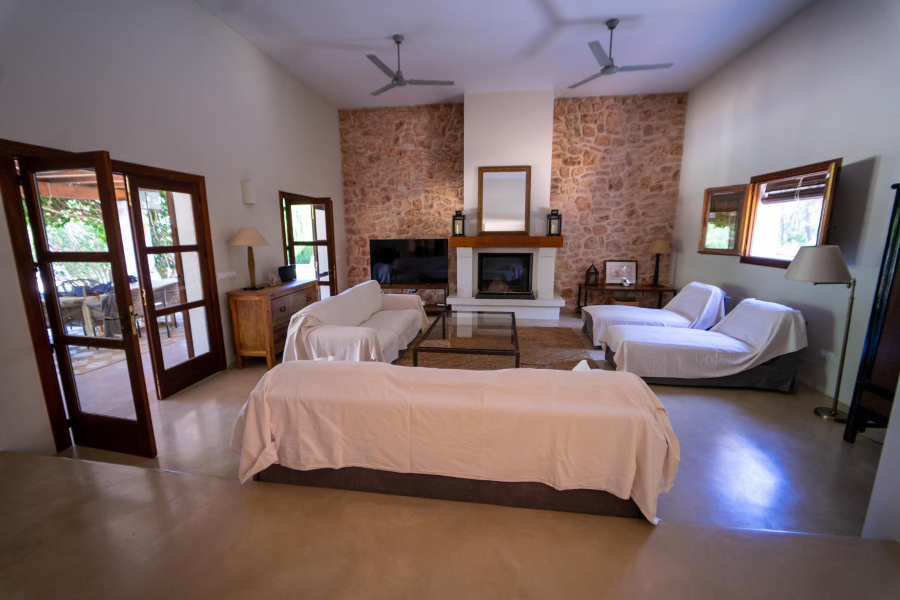Villa de Cuatro Habitaciones