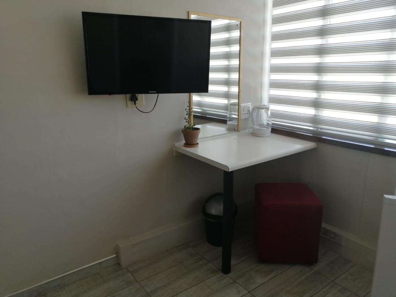 Comfort King Room - Photo 6