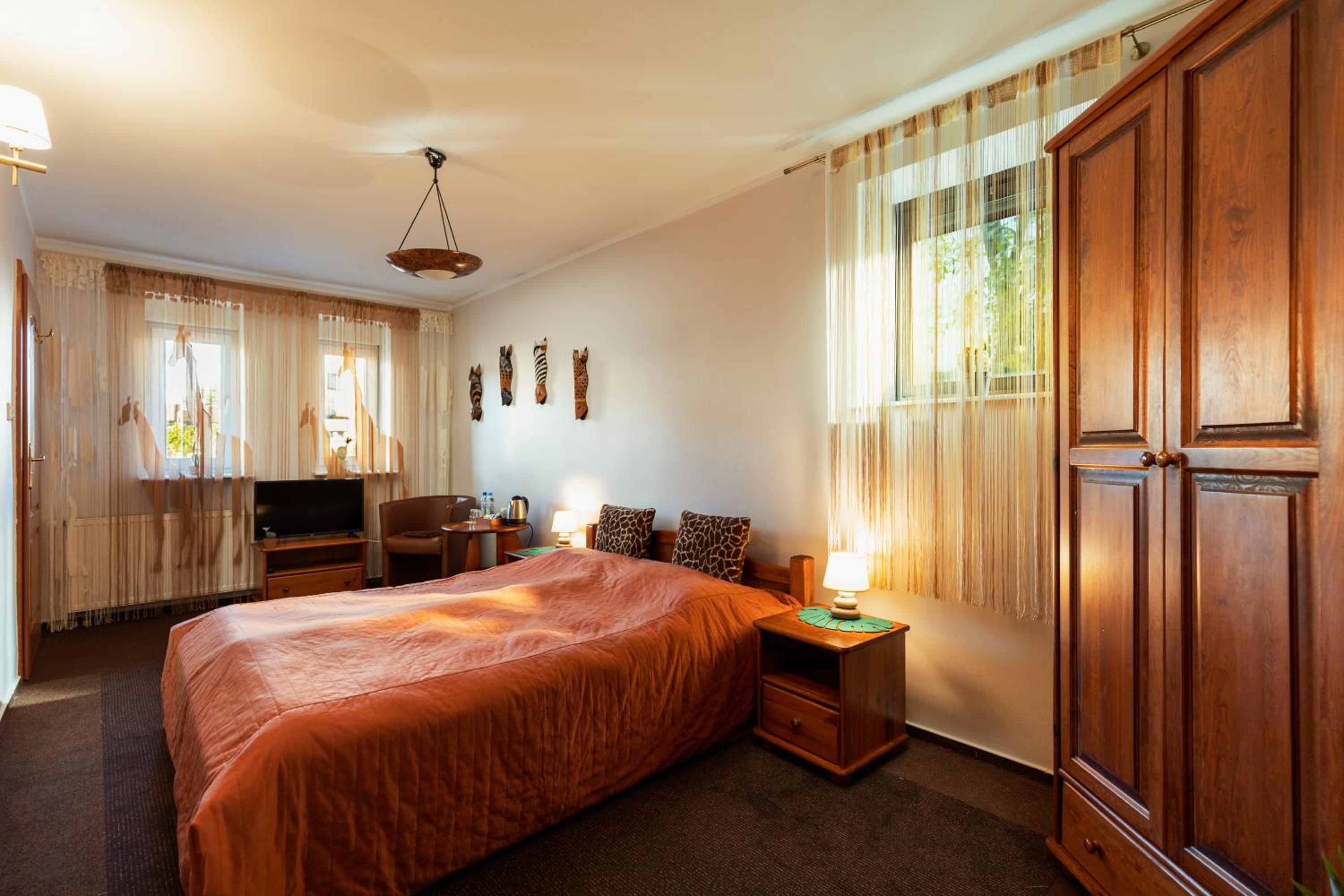 Double Room - Photo 3