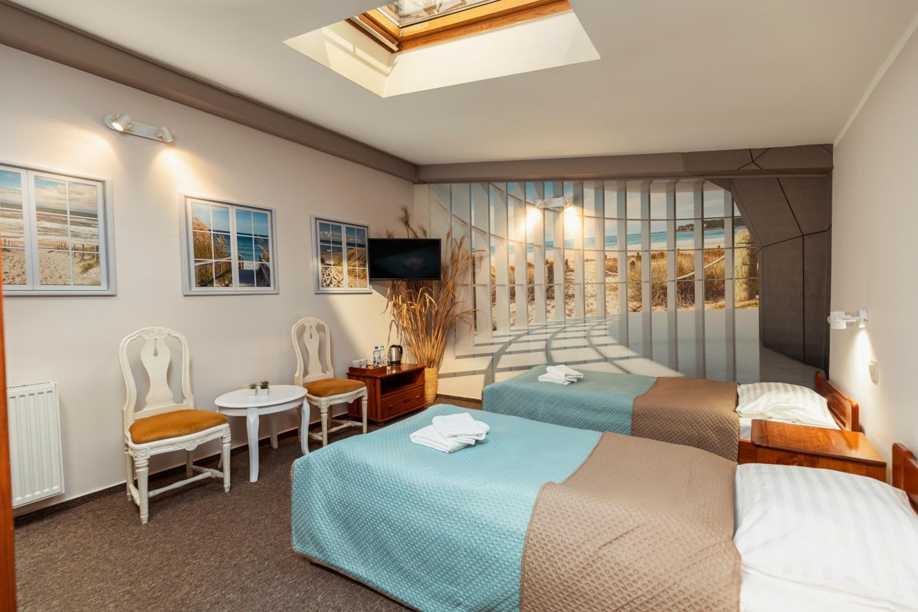 Twin Room - Photo 6