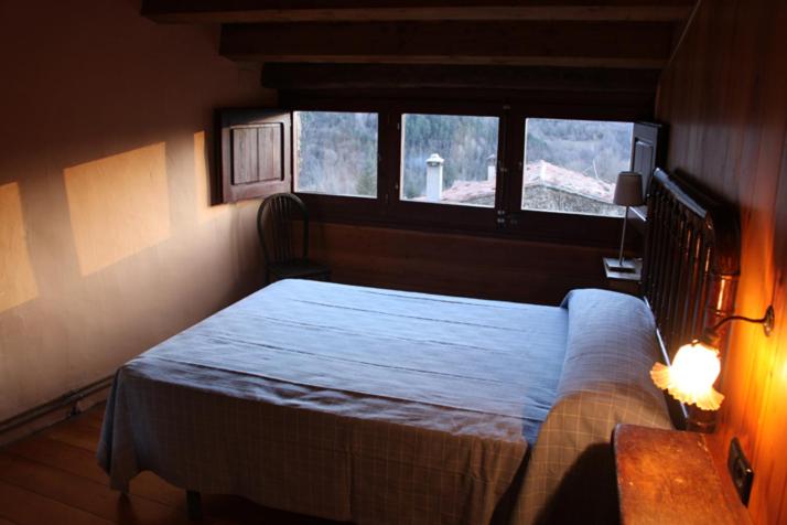 Habitación Familiar con Vista a la Montaña