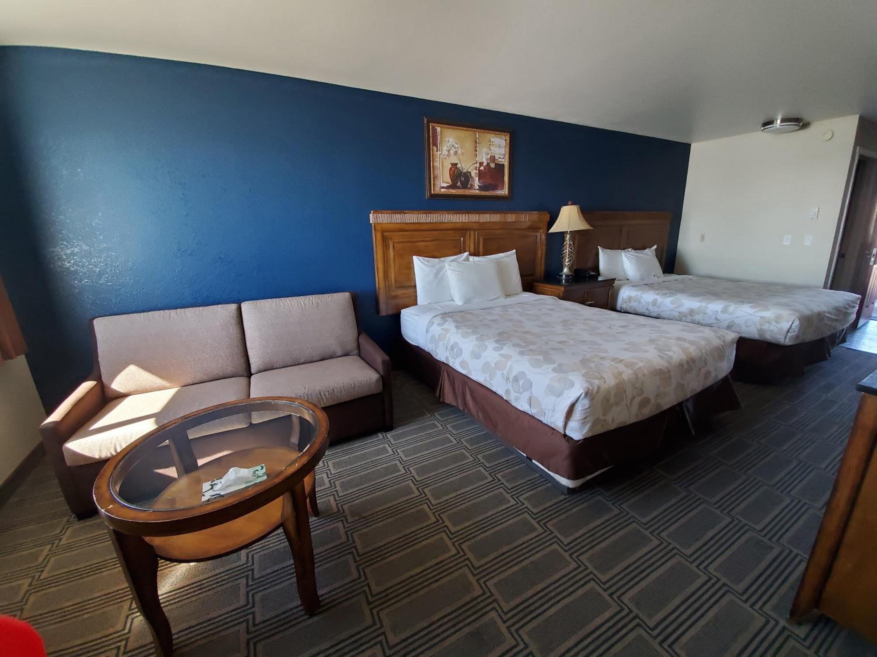 Queen Room with Two Queen Beds and Water View - Photo 1