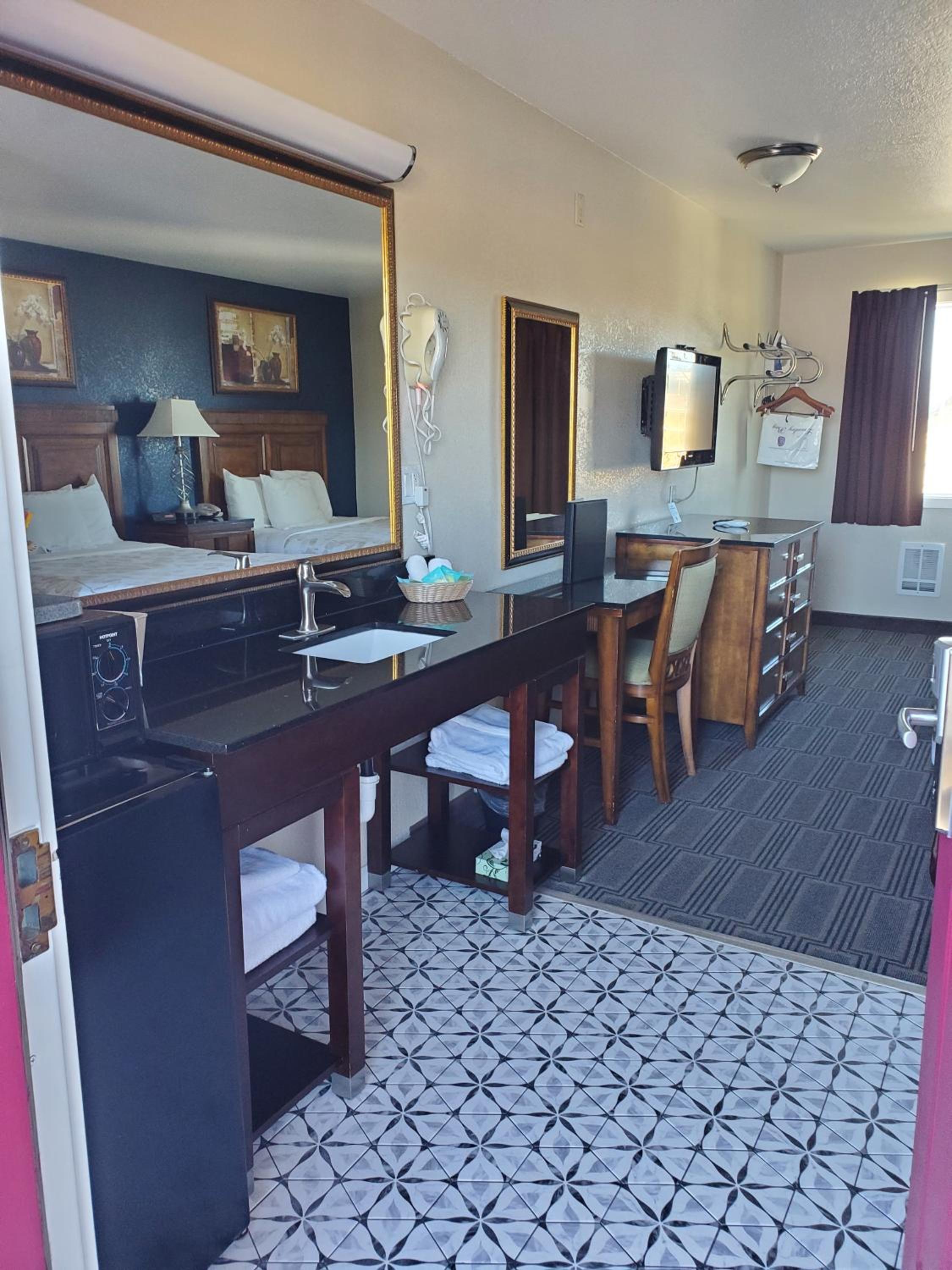 Deluxe Double Room - Photo 3