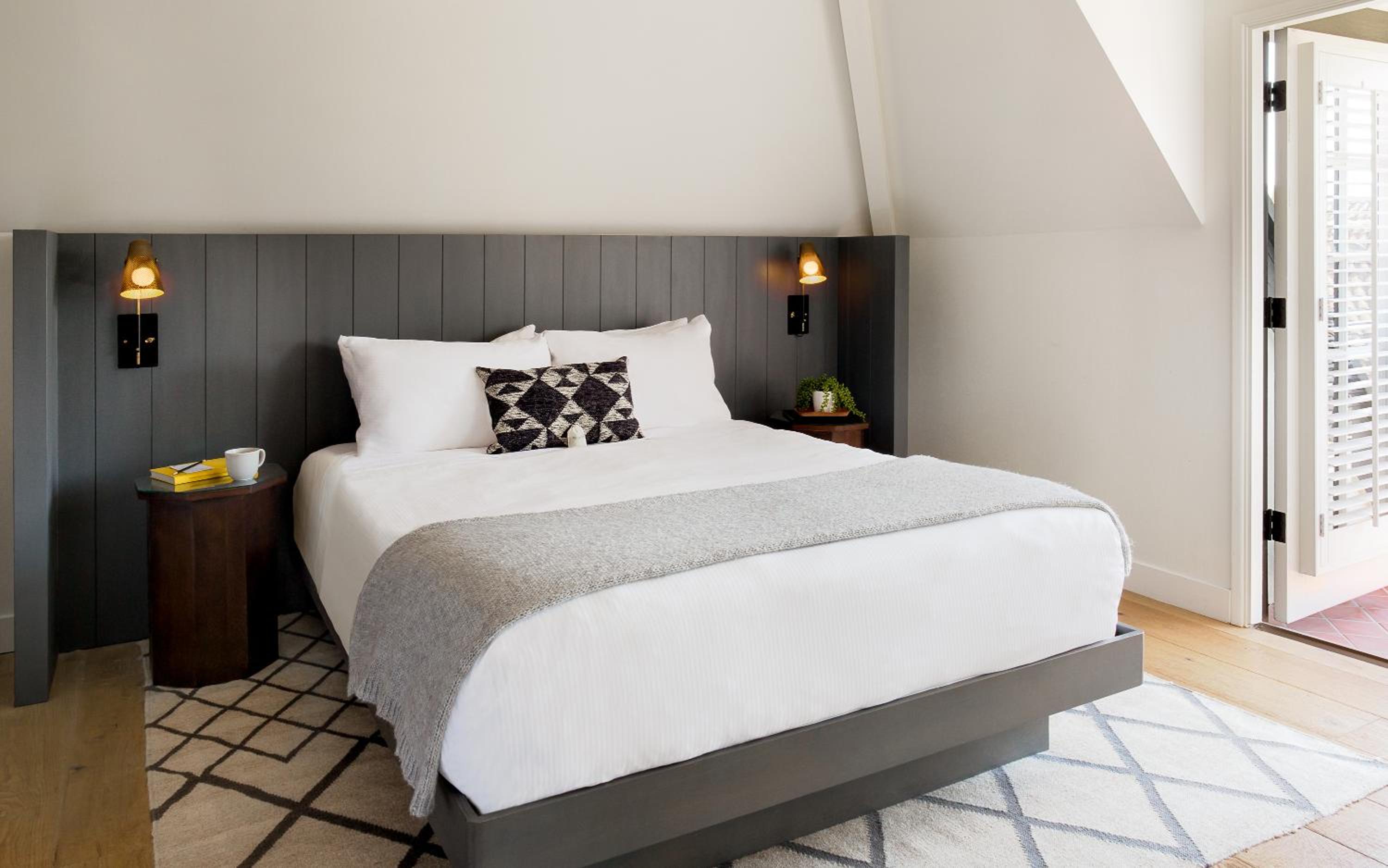 Standard King Room
